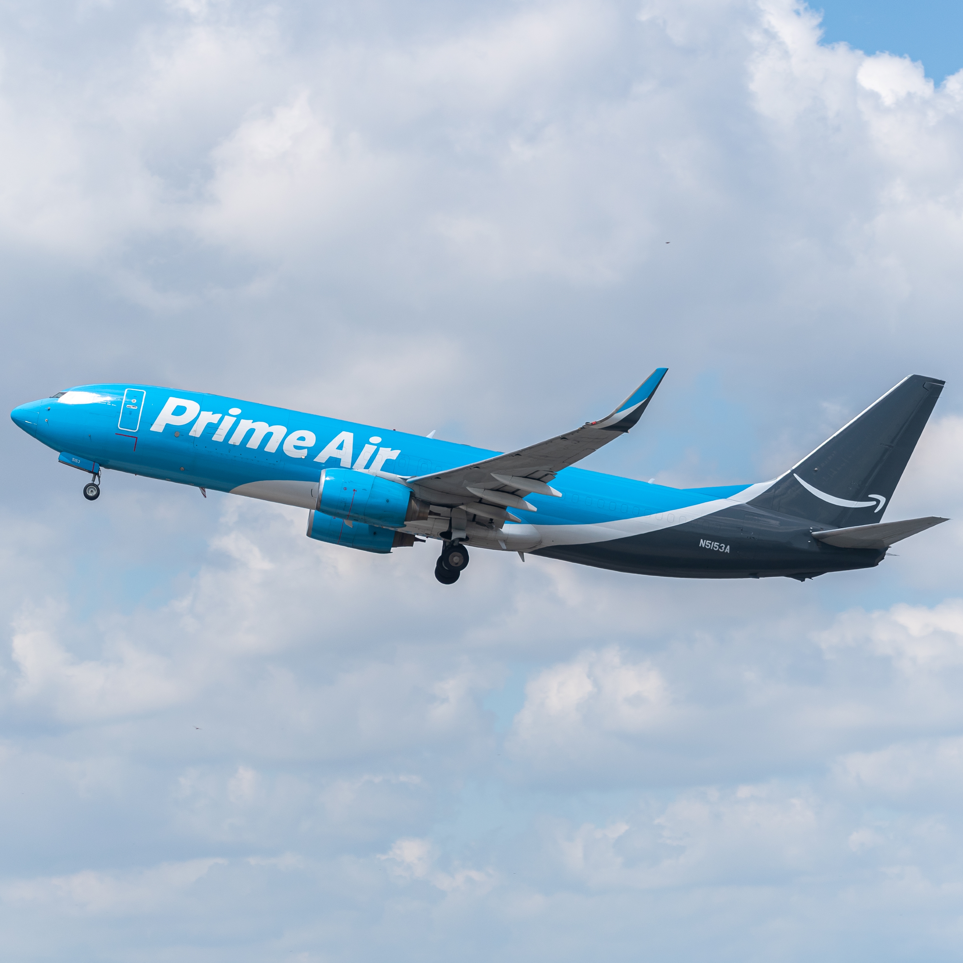 Full size: Prime Air Boeing 737-800BCF N5153A at Miami International Airport