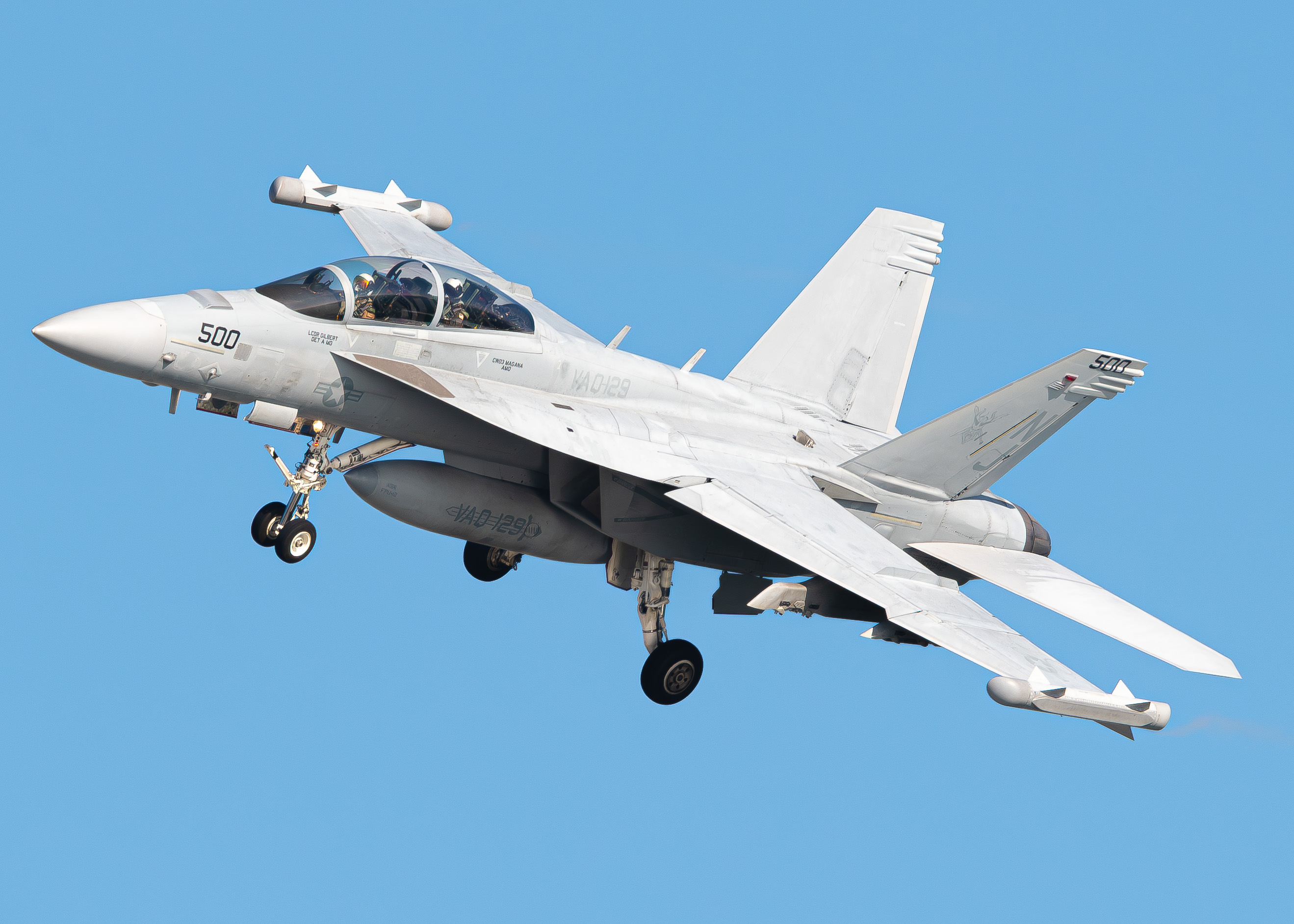 Full size: USN - United States Navy Boeing EA-18G Growler 168942 at North Island NAS