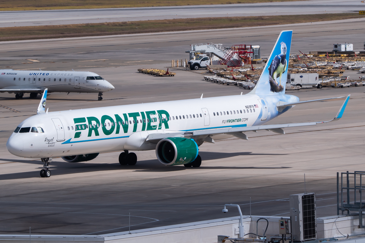 Full size: Frontier Airlines Airbus A321NEO N619FR at Houston-George Bush Intercontinental Airport