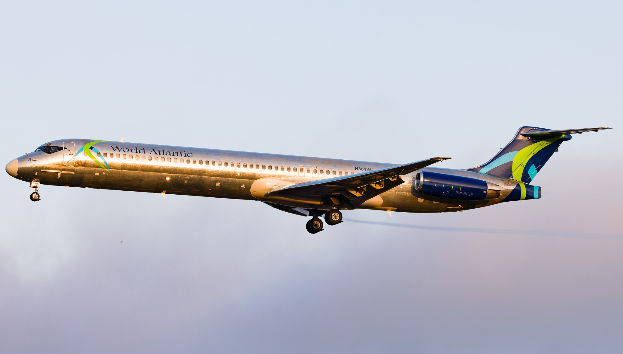 Full size: World Atlantic Airlines McDonnell Douglas MD-83 N801WA at Tampa International Airport