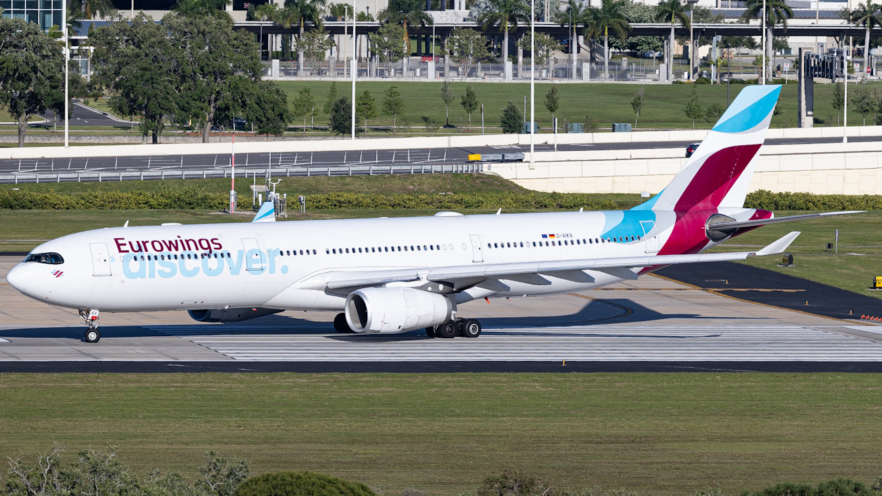 Full size: Discover Airlines Airbus A330-300 D-AIKA at Tampa International Airport