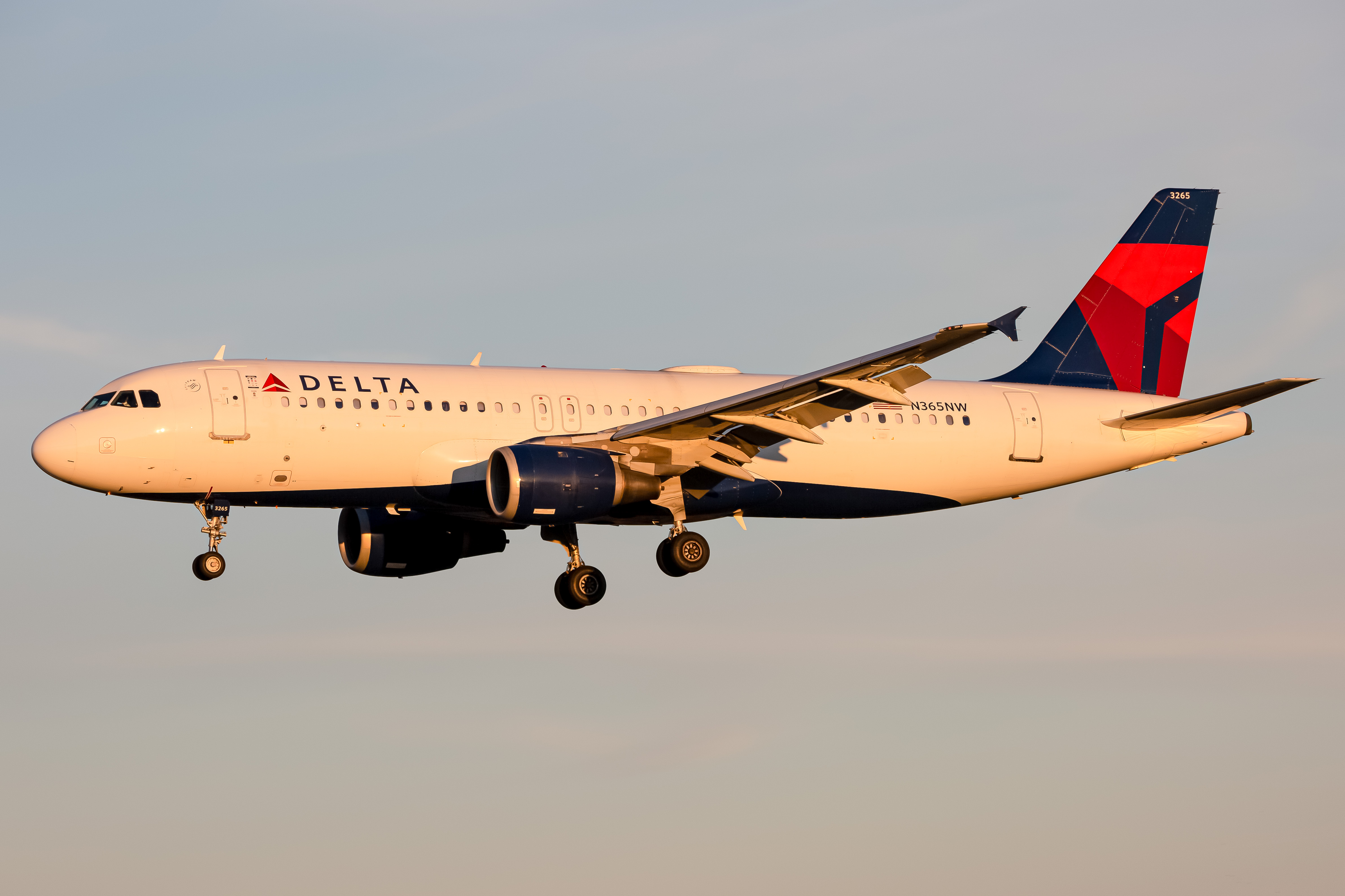 Full size: Delta Airlines Airbus A320 N365NW at Baltimore/Washington International Thurgood Marshall Airport
