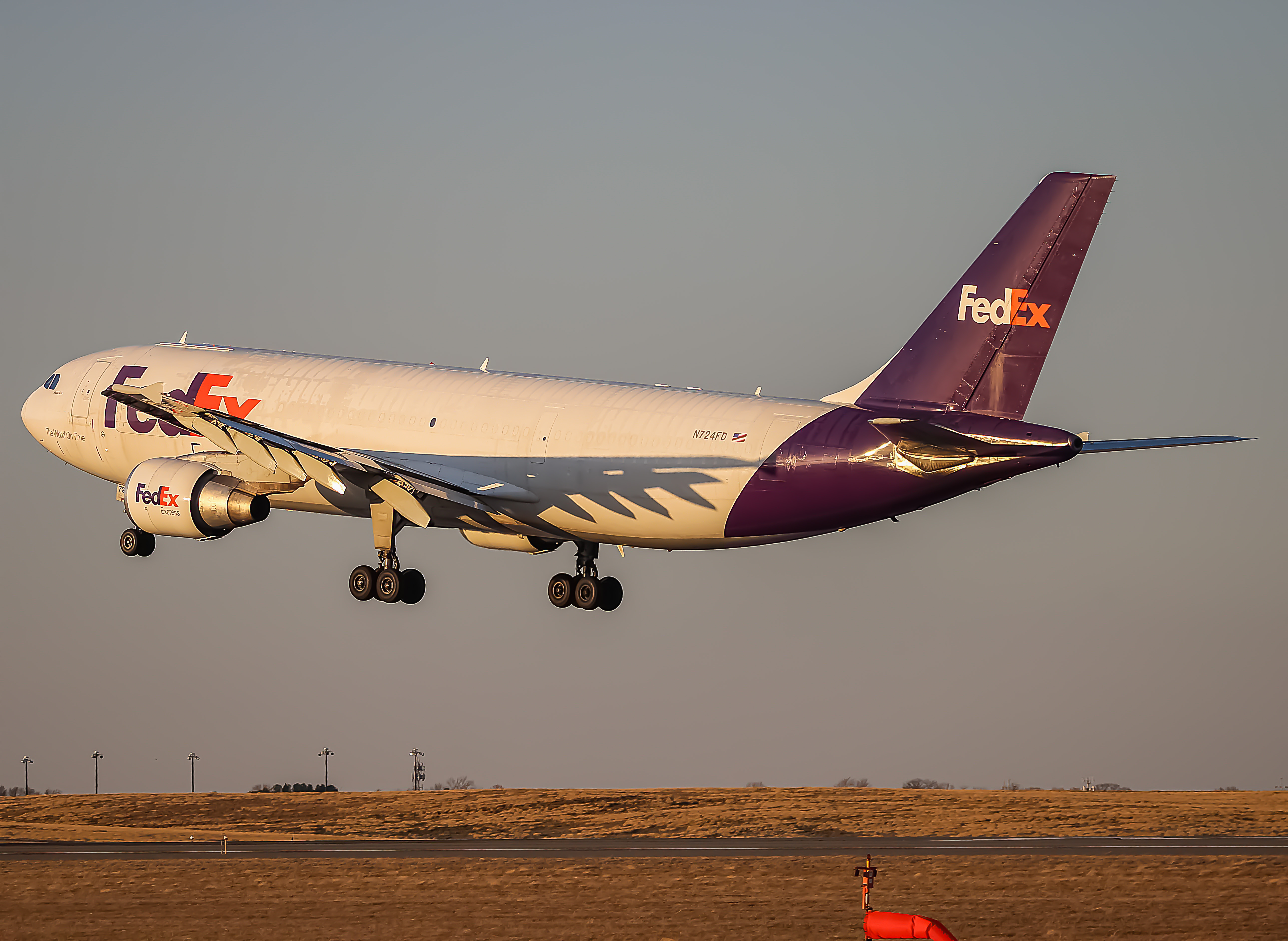 Full size: FedEx Airbus A300F-600 N724FD at Baltimore/Washington International Thurgood Marshall Airport