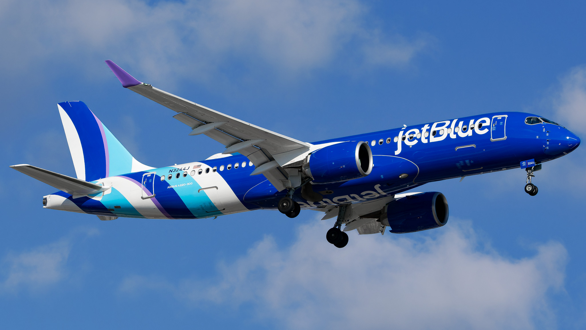 Full size: JetBlue Airways Airbus A220-300 N3244J at Tampa International Airport