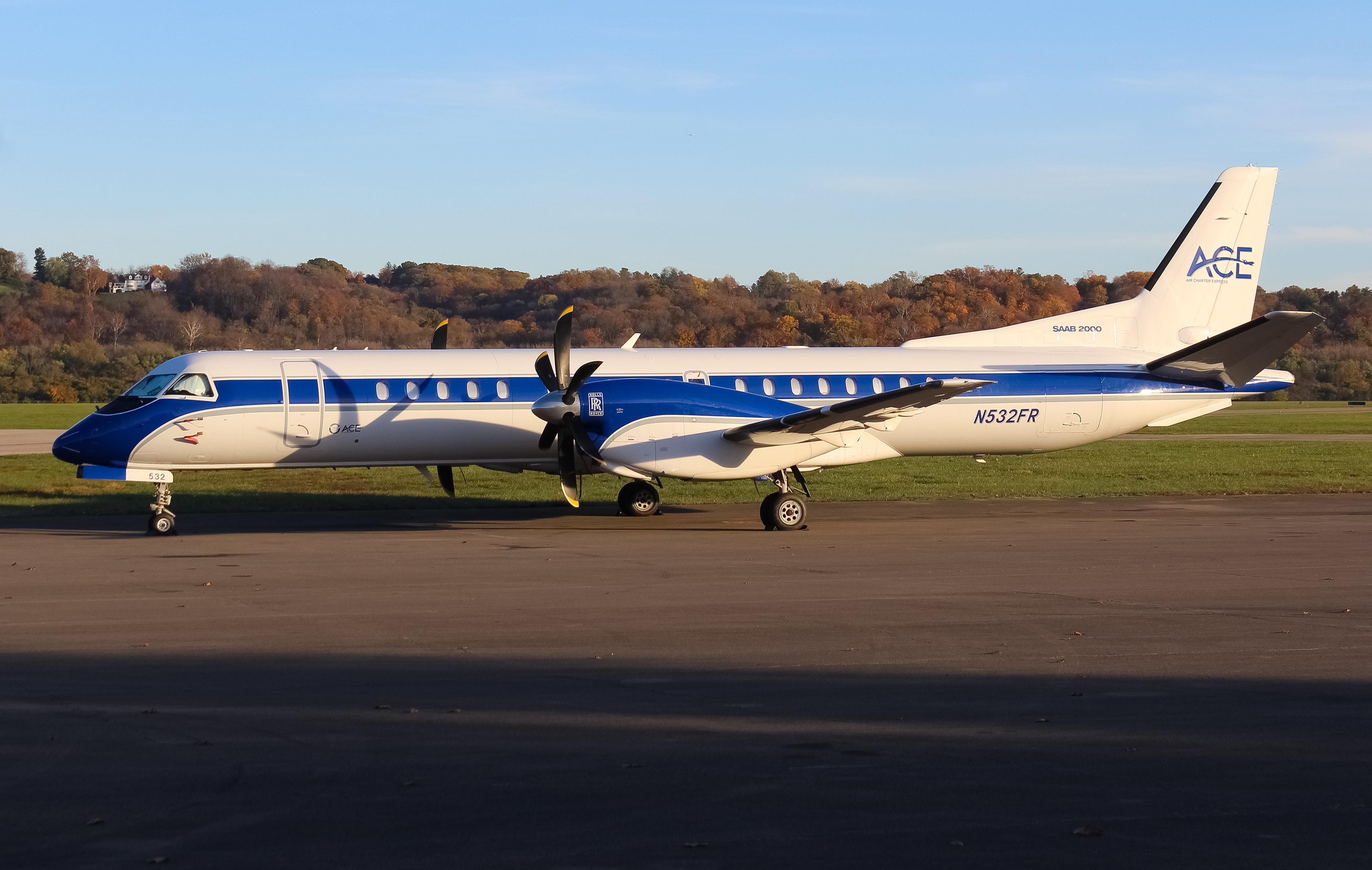 Full size: Freight Runners Express Saab 2000 N532FR at Cincinnati Municipal Airport/Lunken Field