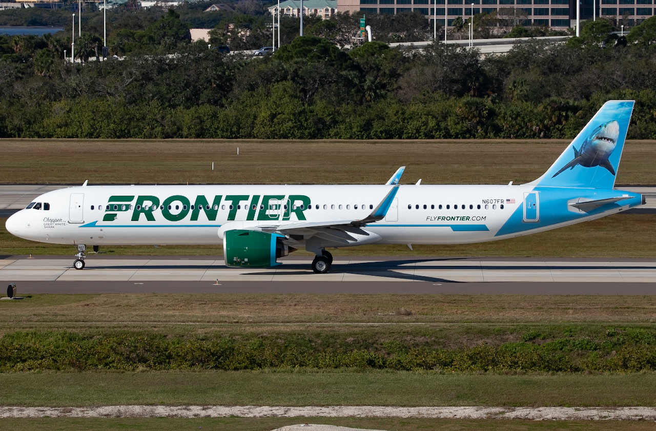 Full size: Frontier Airlines Airbus A321NEO N607FR at Tampa International Airport