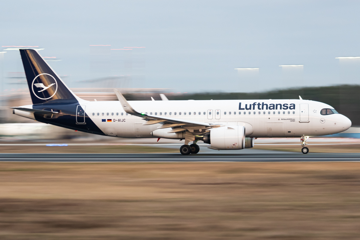 Full size: Lufthansa Airbus A320NEO D-AIJC at Frankfurt International Airport