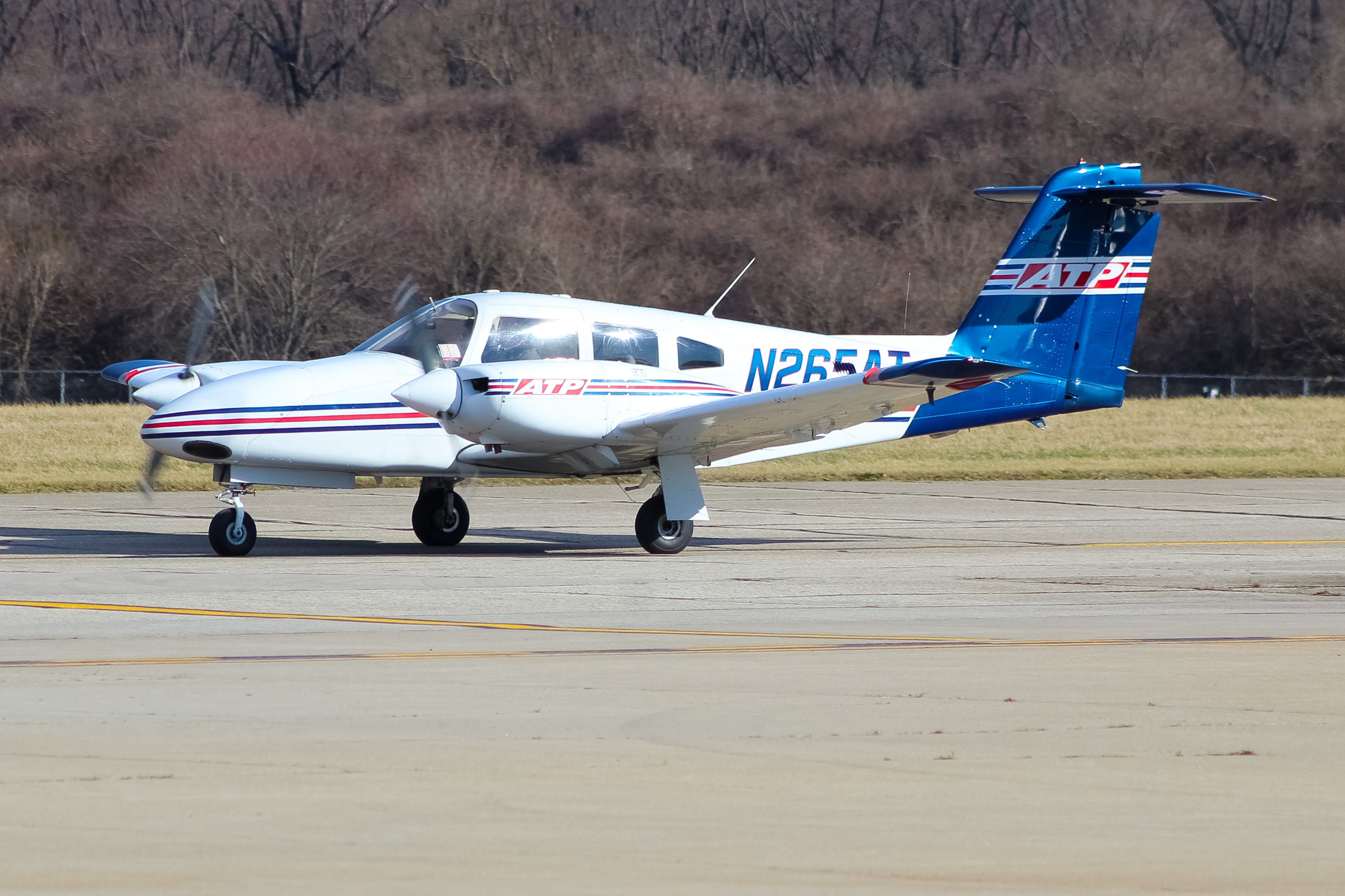 Full size: ATP Piper PA-44 N265AT at Cincinnati Municipal Airport/Lunken Field