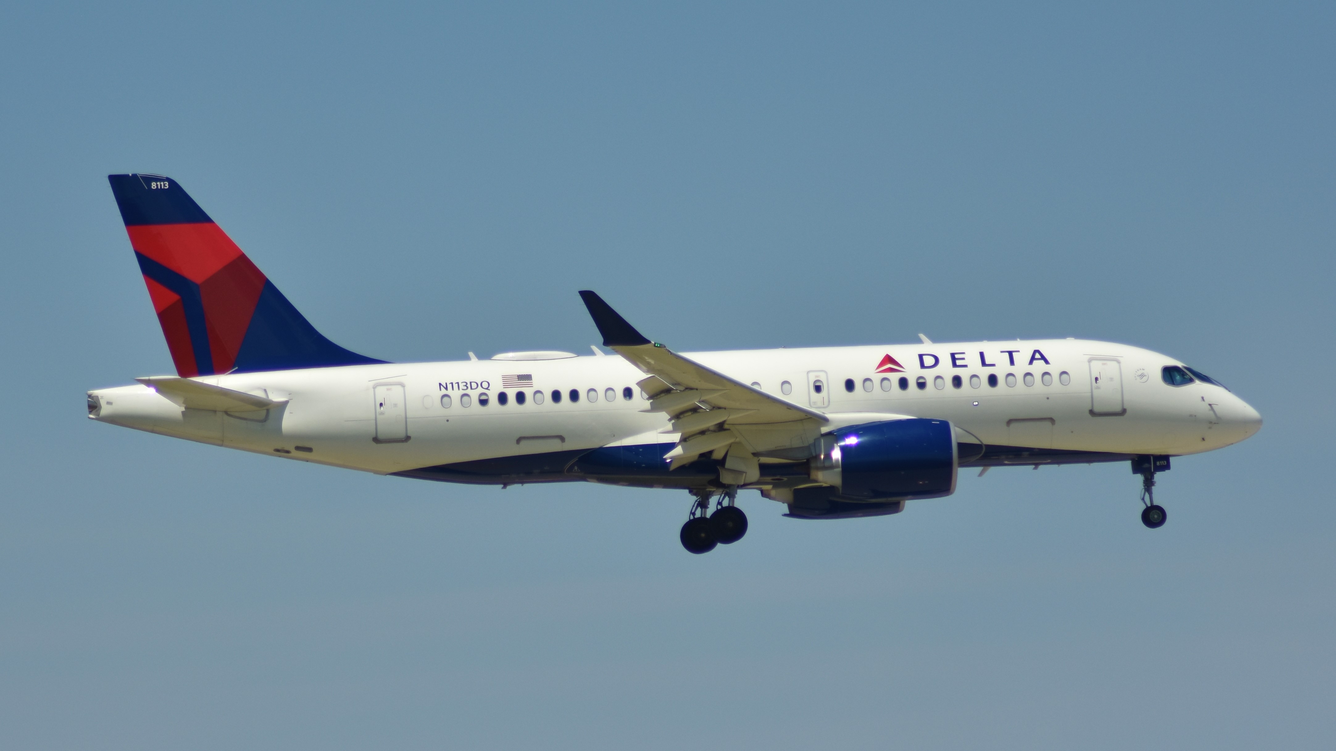 Full size: Delta Airlines Airbus A220-100 N113DQ at Chicago O'Hare International Airport
