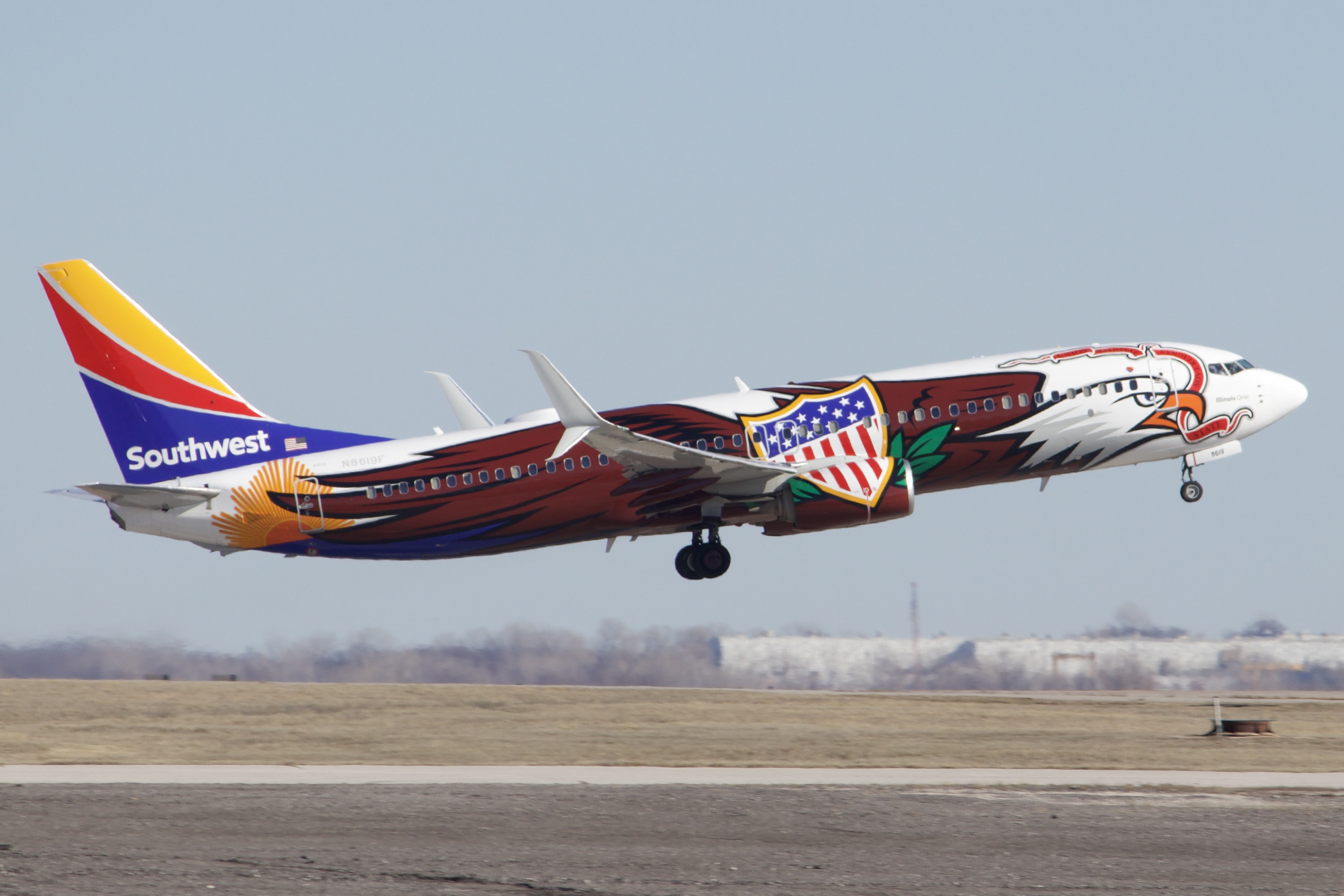 Full size: Southwest Airlines Boeing 737-800 N8619F at Tulsa International Airport