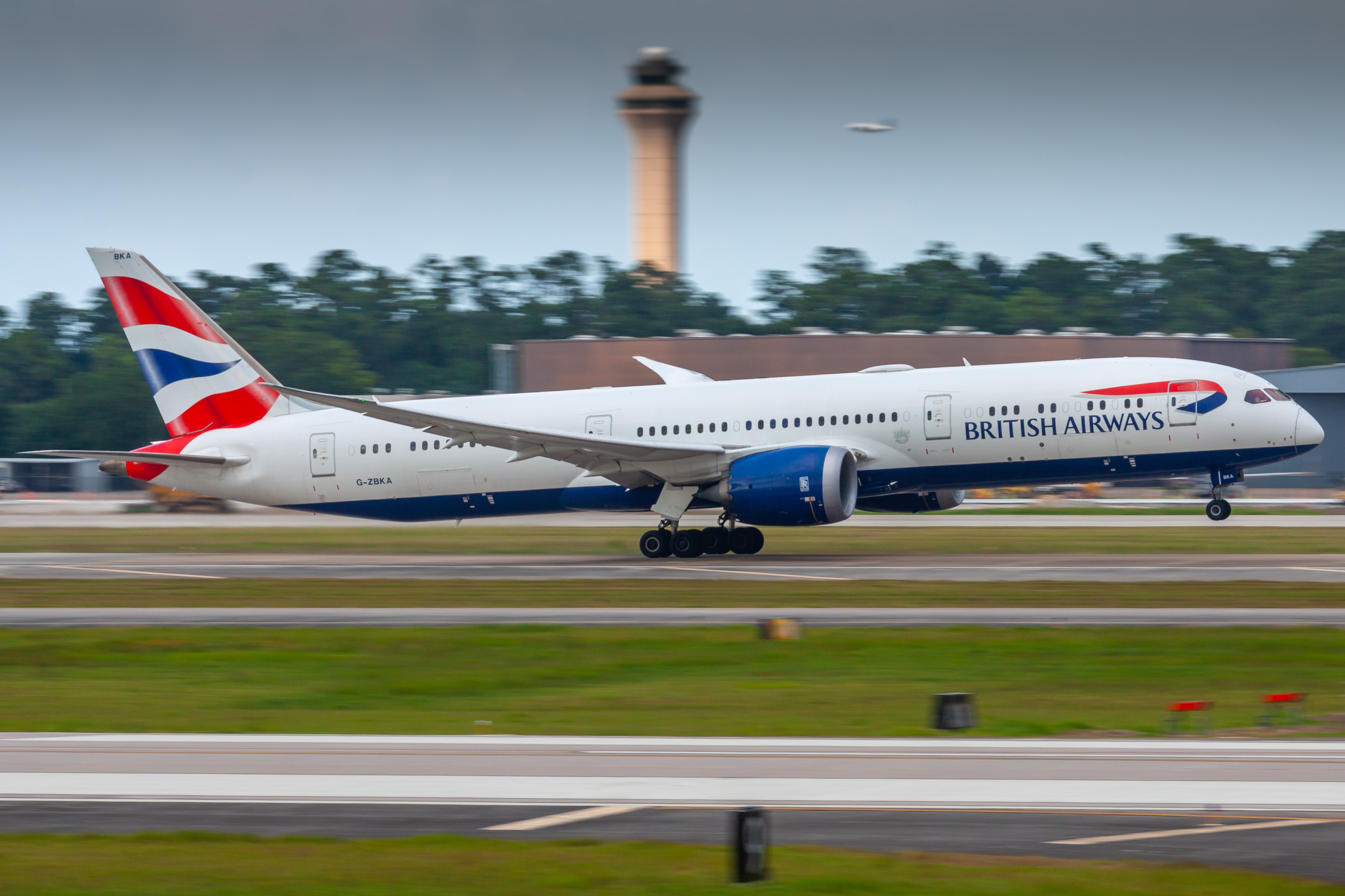 Full size: British Airways Boeing 787-9 G-ZBKA at Houston-George Bush Intercontinental Airport