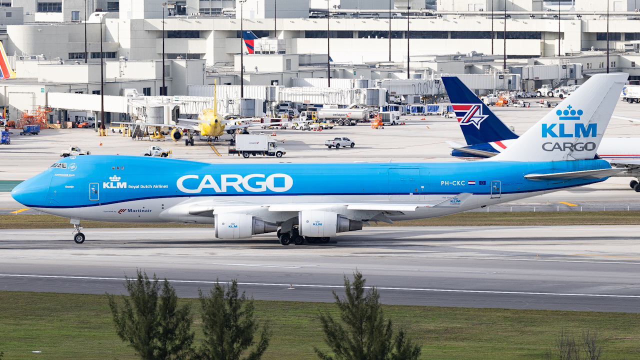 Full size: KLM Cargo Boeing 747-400F PH-CKC at Miami International Airport