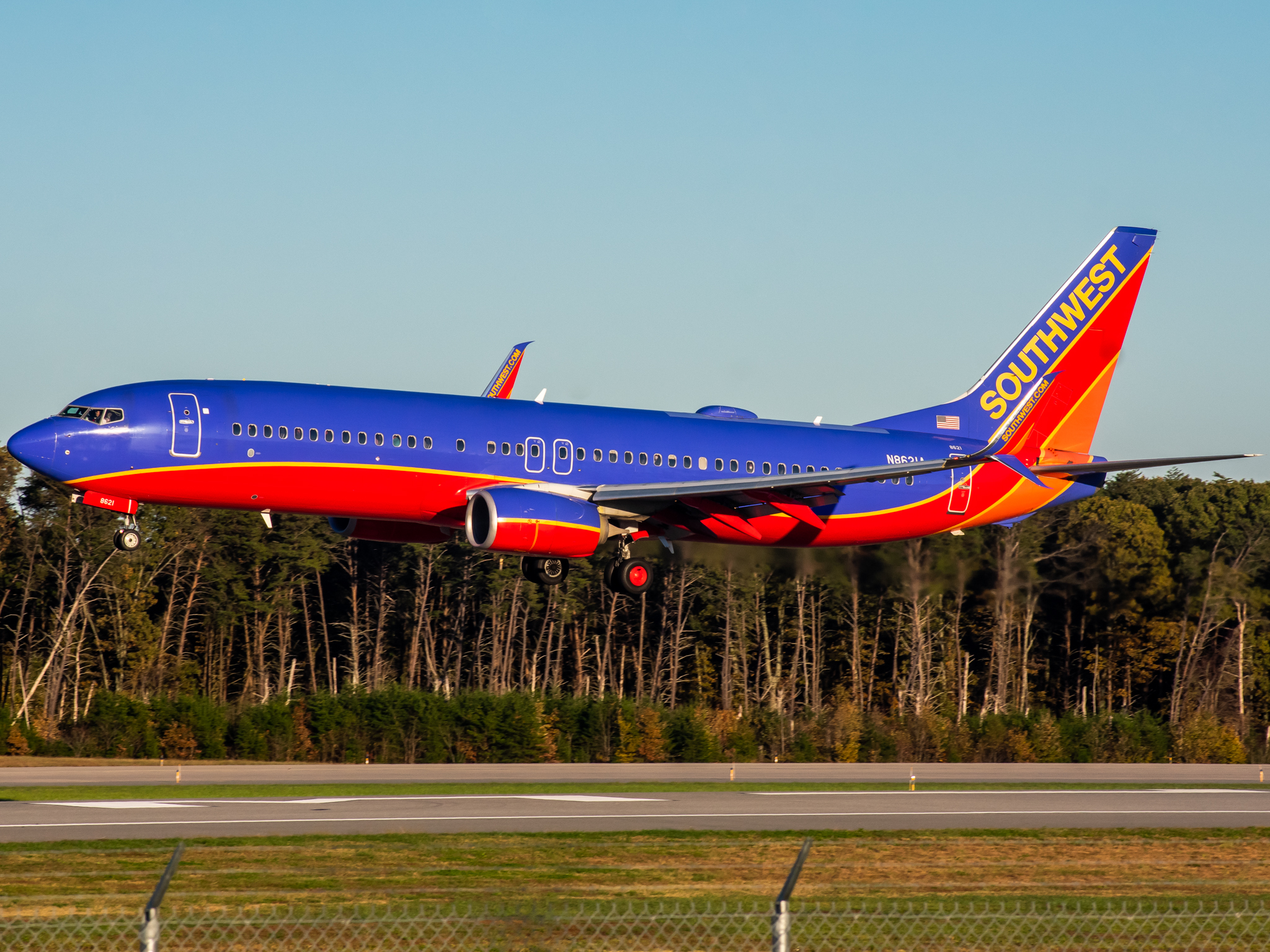 Full size: Southwest Airlines Boeing 737-800 N8631A at Baltimore/Washington International Thurgood Marshall Airport