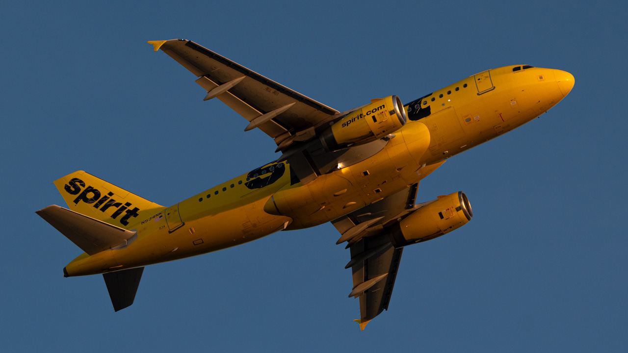 Full size: Spirit Airlines Airbus A319 N534NK at Hartsfield-Jackson Atlanta International Airport