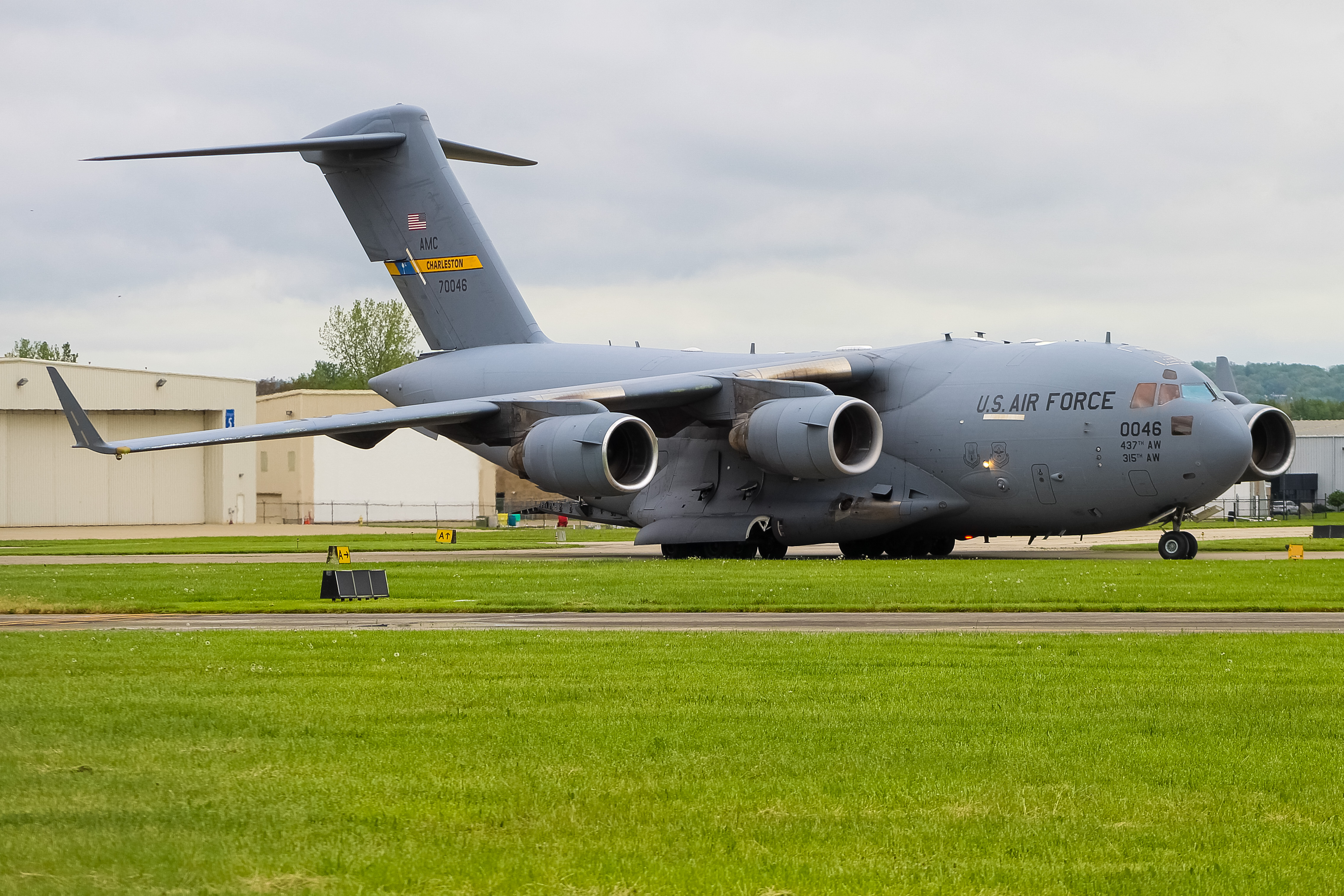 Full size: USAF - United States Air Force Boeing C-17 Globemaster III 97-0046 at Cincinnati Municipal Airport/Lunken Field