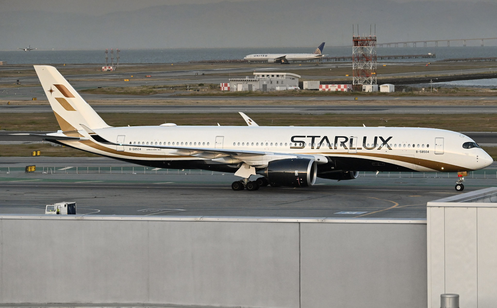 Full size: Starlux Airlines Airbus A350-900 B-58504 at San Francisco International Airport
