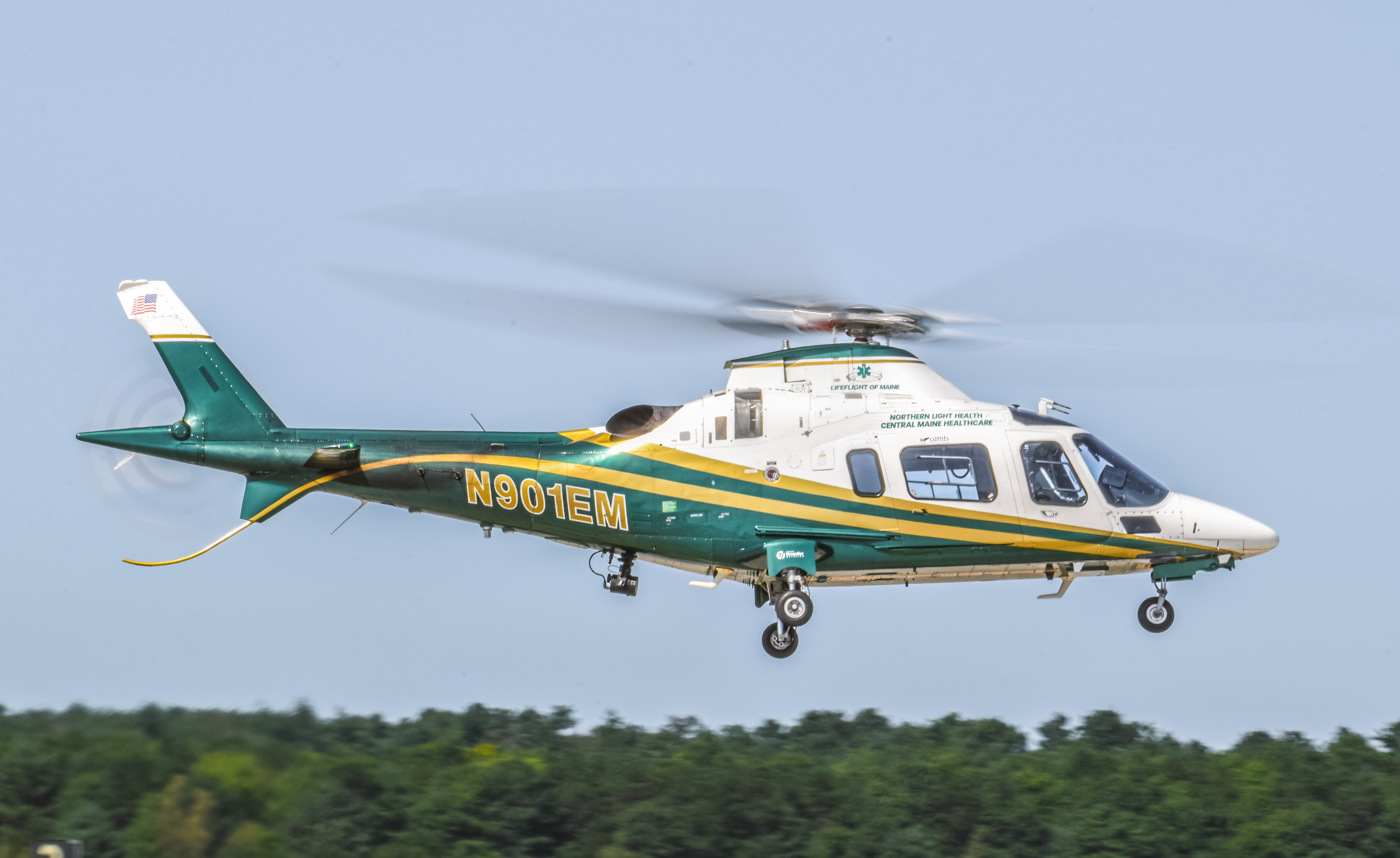Full size: LifeFlight of Maine Agusta Wetland AW139 N901EM at Batom Airport