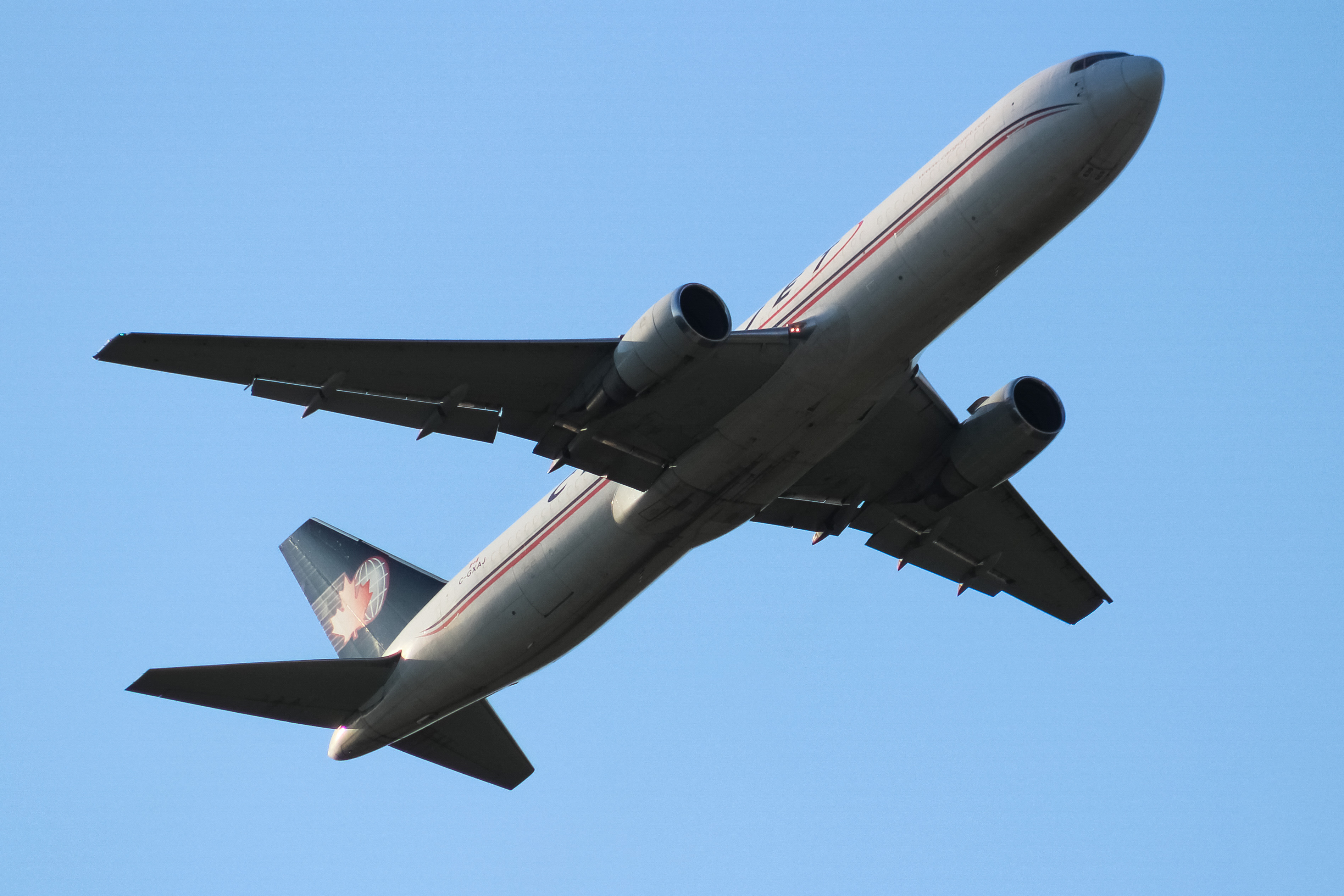 Full size: Cargojet  Boeing 767-300F C-GXAJ at Cincinnati/Northern Kentucky International Airport