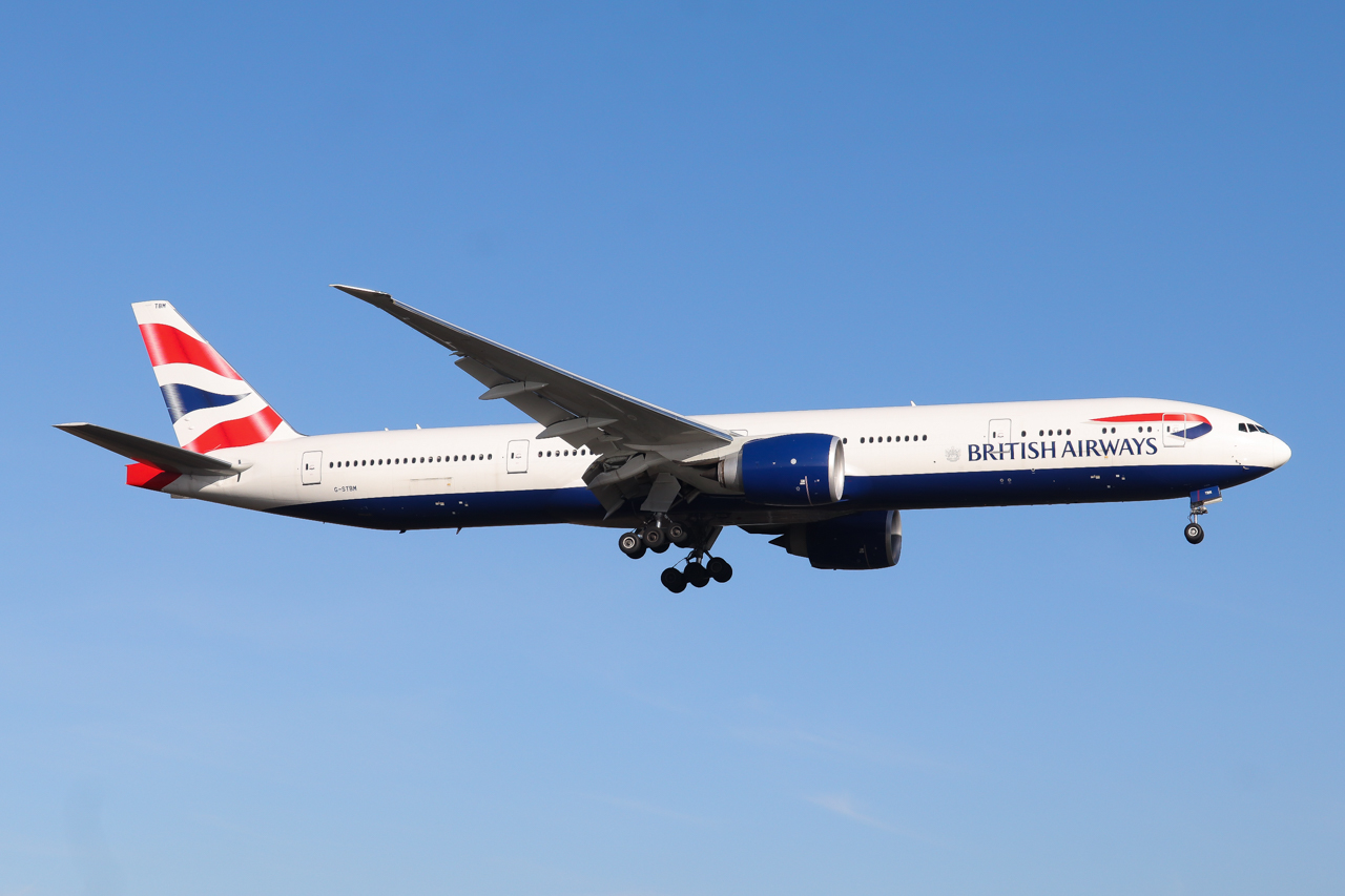 Full size: British Airways Boeing 777-300ER G-STBM at London Heathrow International Airport