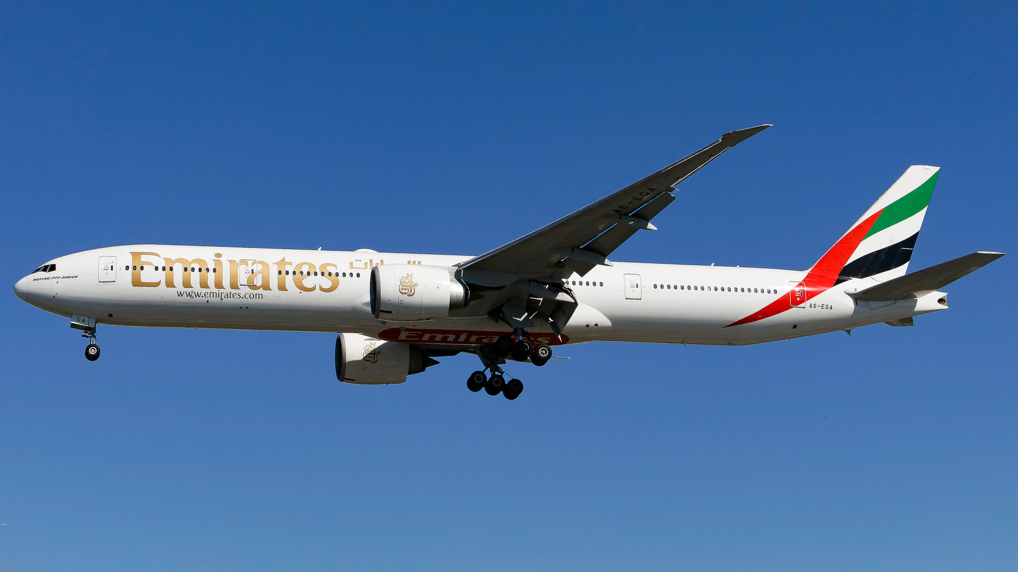 Full size: Emirates Boeing 777-300ER A6-EGA at Miami International Airport