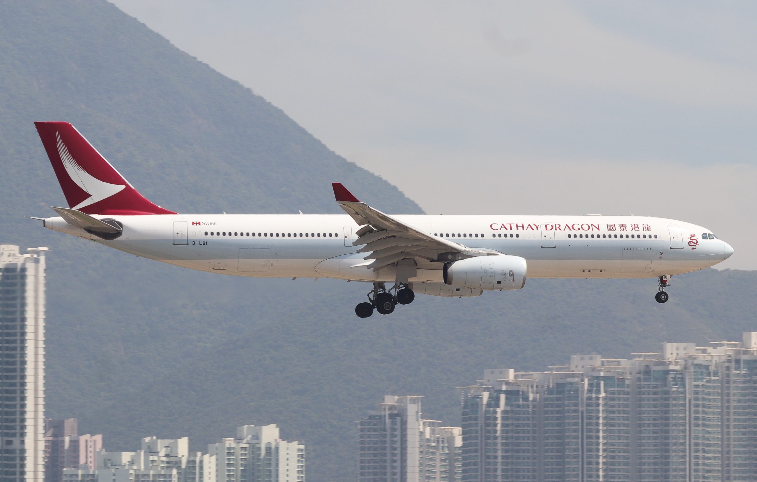 Full size: Cathay Dragon Airbus A330-300 B-LBI at Hong Kong International Airport
