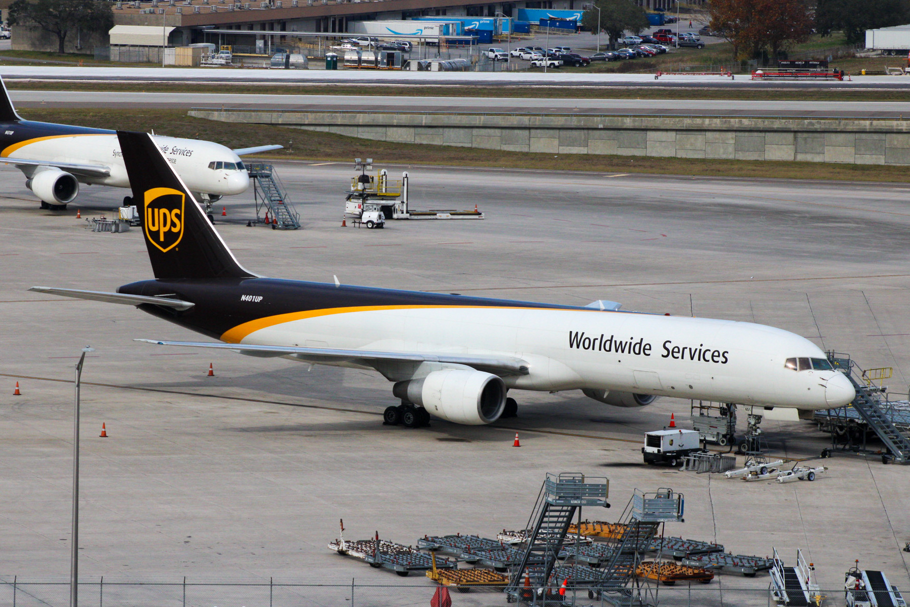 Full size: United Parcel Service Boeing 757-200F N401UP at Tampa International Airport