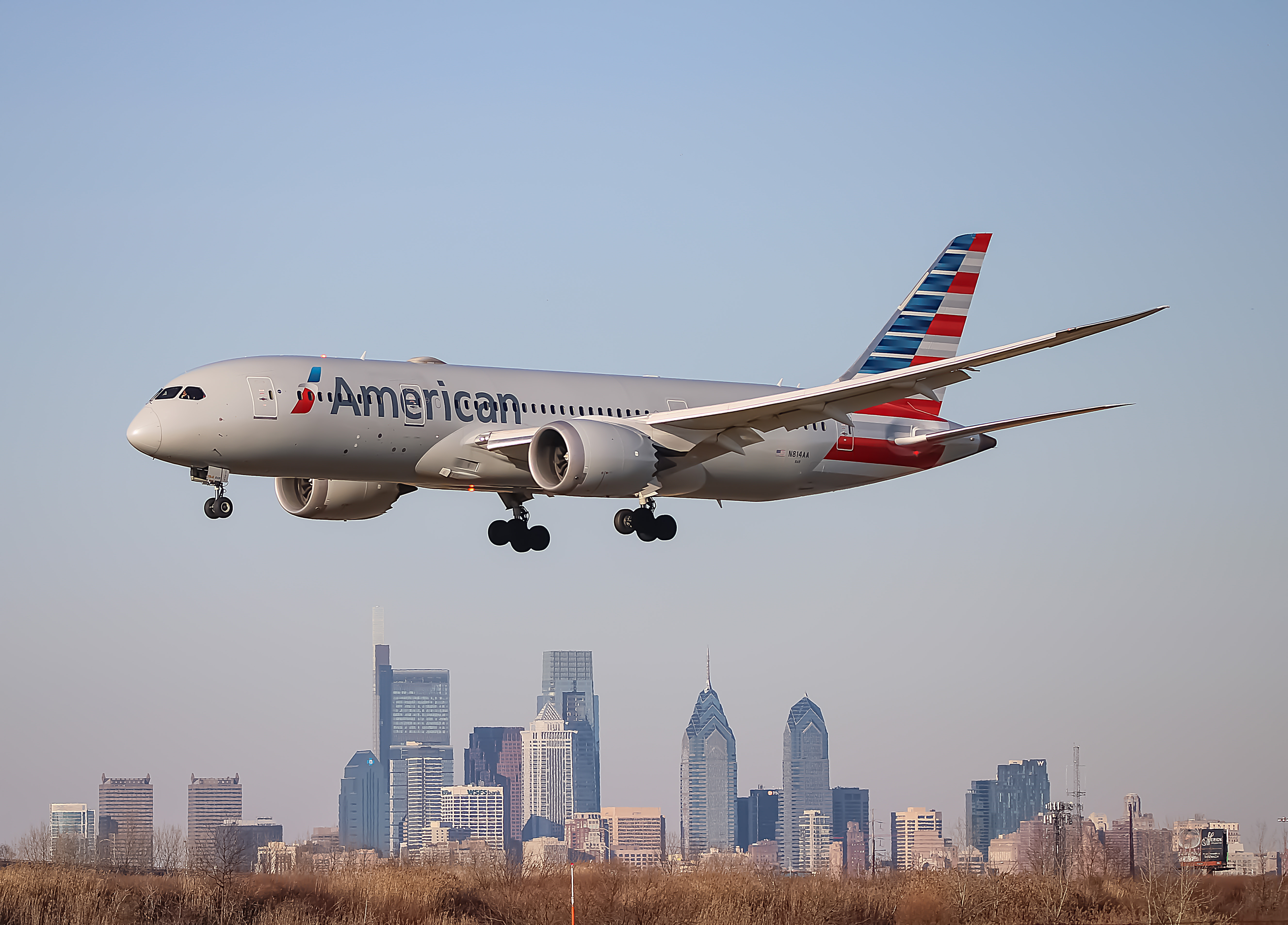 Full size: American Airlines Boeing 787-8 N814AA at Philadelphia International Airport