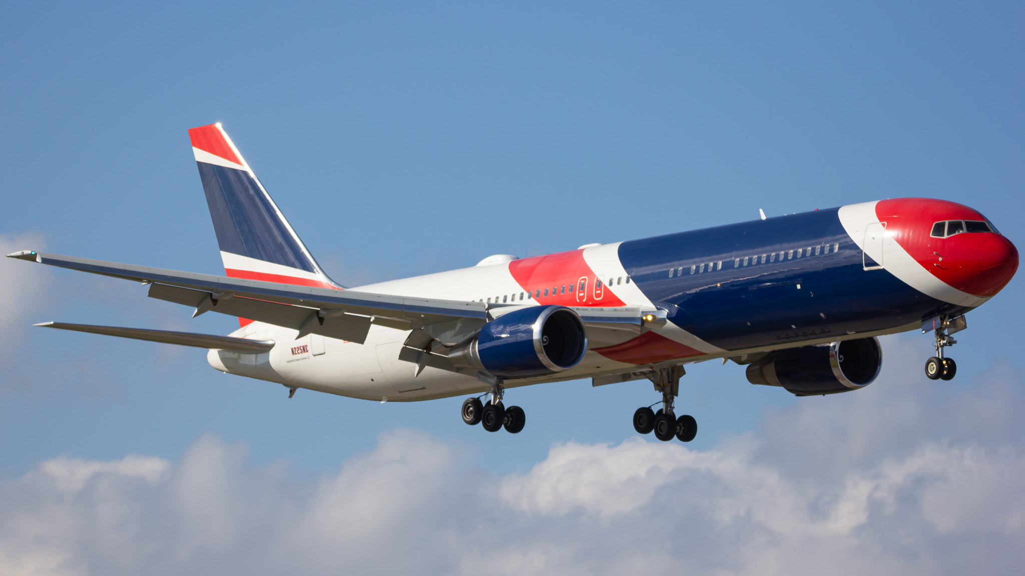 Full size: Eastern Airlines Boeing 767-300ER N225NE at Miami International Airport