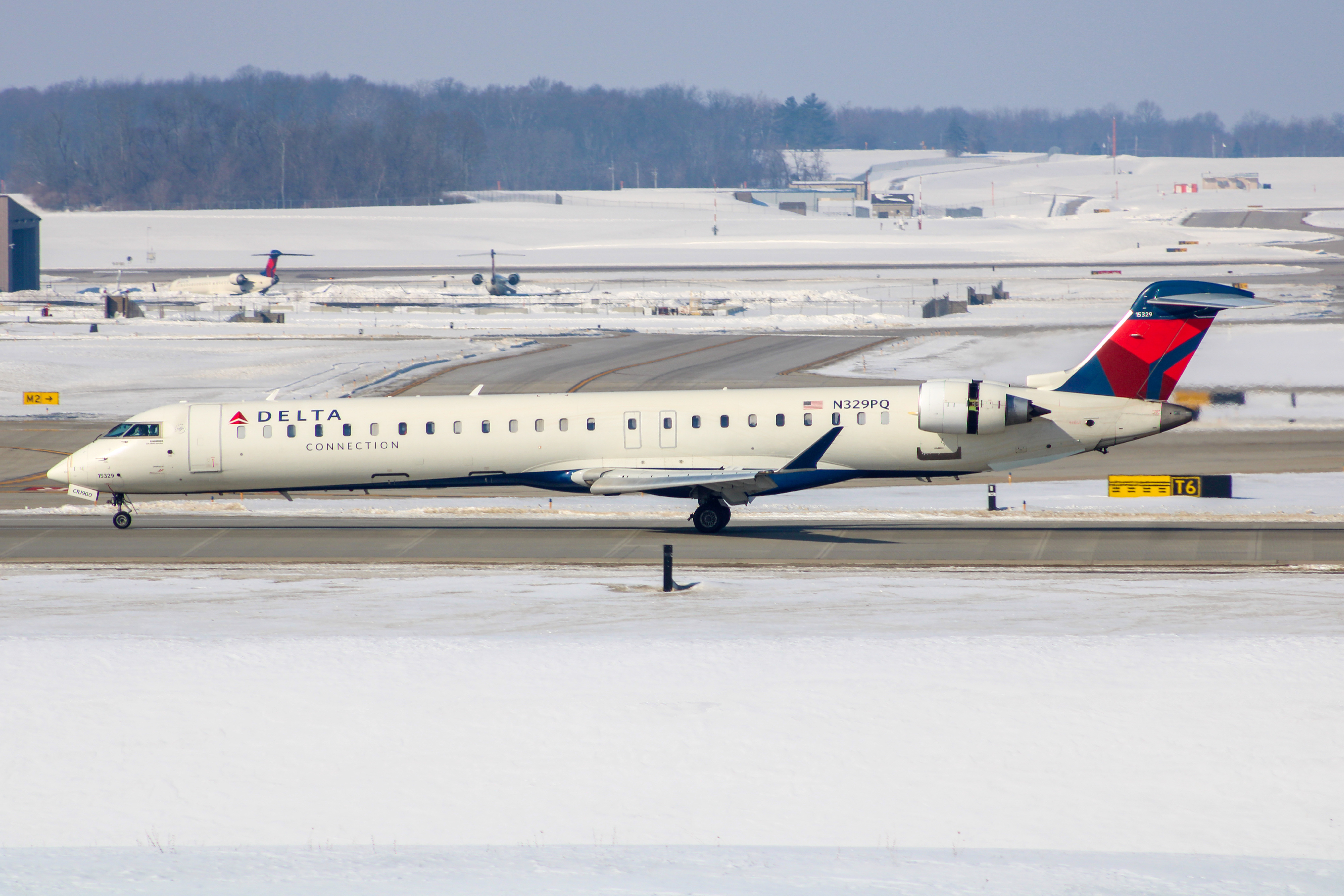 Full size: Delta Airlines Mitsubishi CRJ-900 N329PQ at Cincinnati/Northern Kentucky International Airport