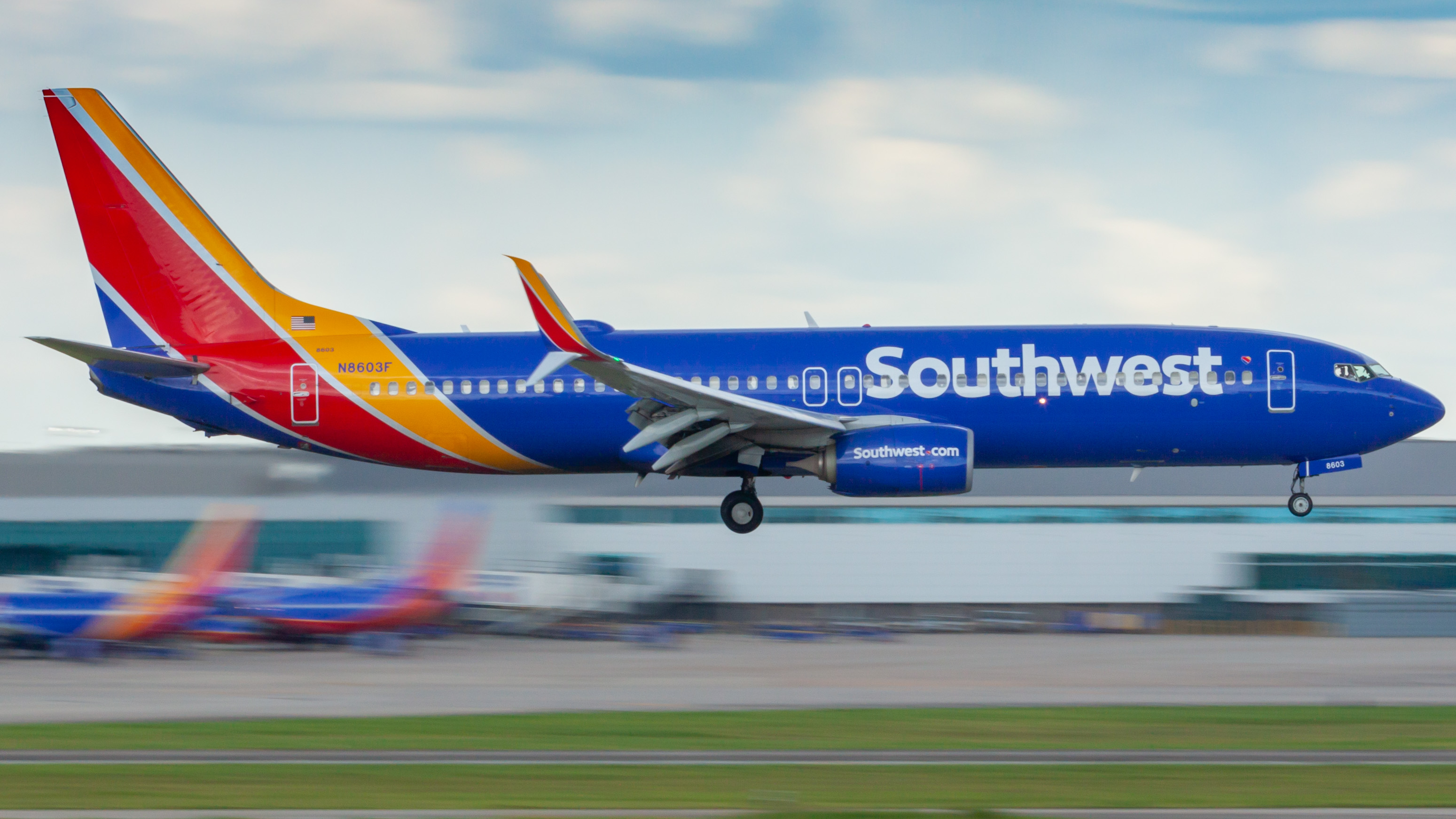 Full size: Southwest Airlines Boeing 737-800 N8603F at William P Hobby Airport