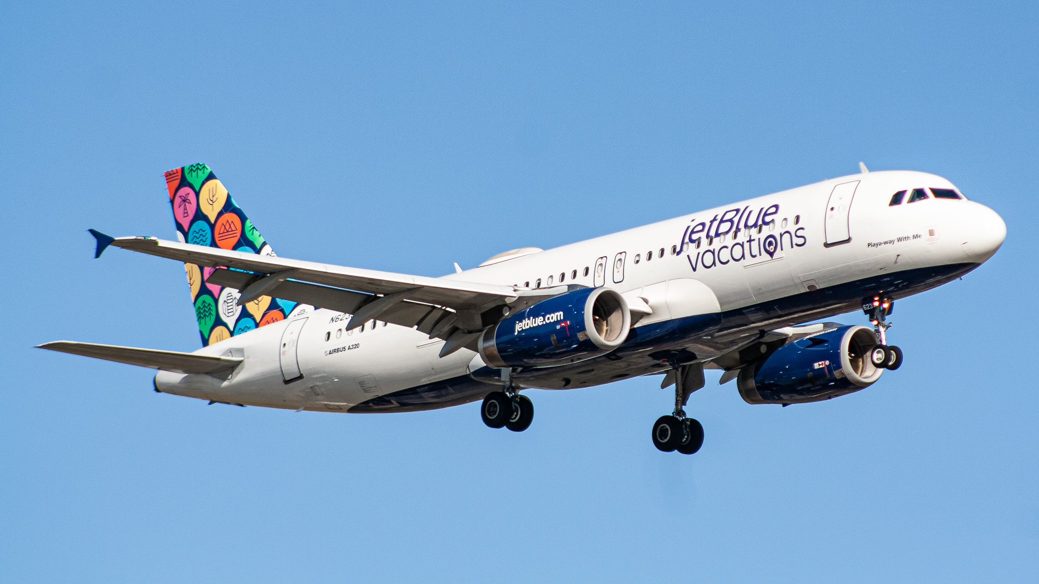 Full size: JetBlue Airways Airbus A320 N623JB at Newark Liberty International Airport