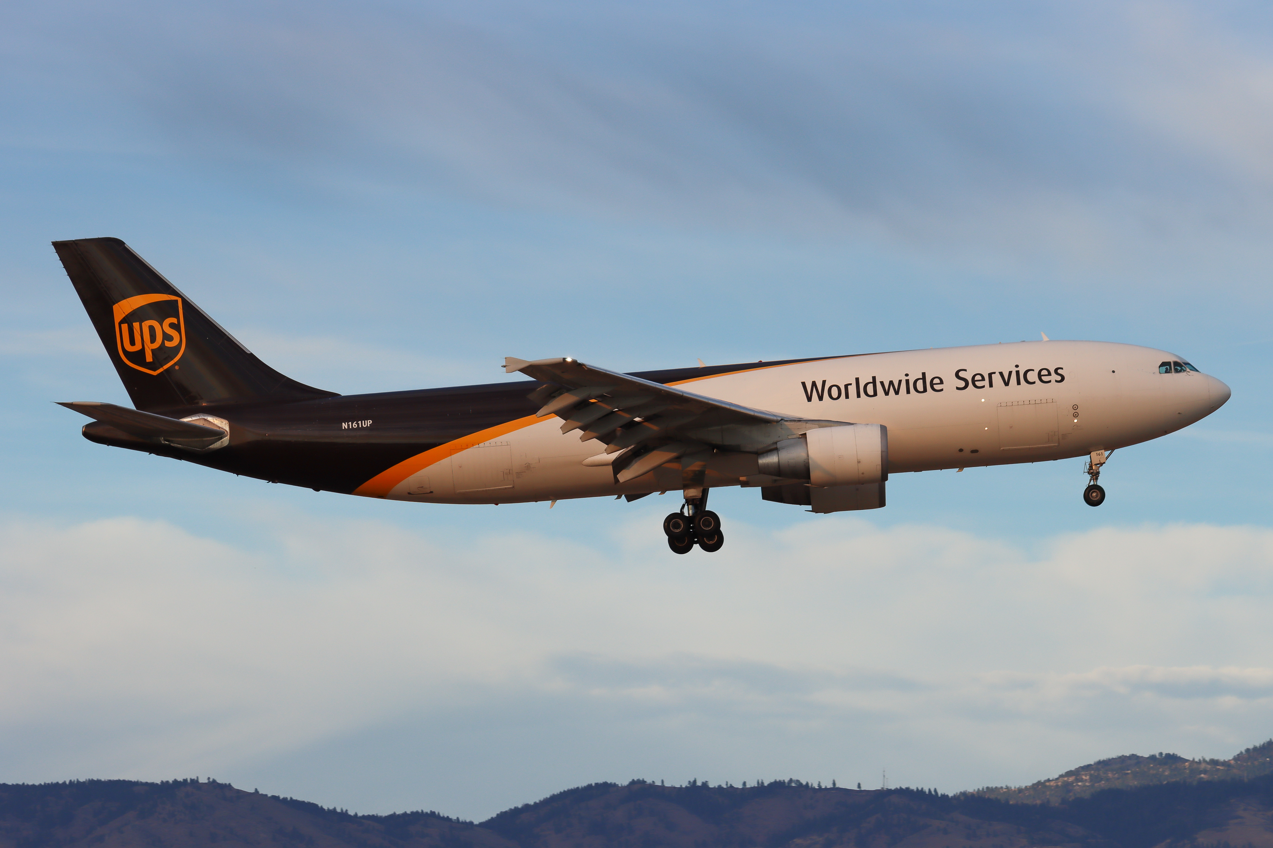 Full size: United Parcel Service Airbus A300-600F N161UP at Boise Air Terminal/Gowen Field