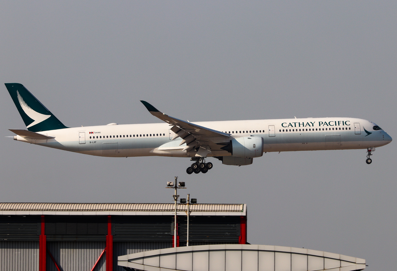 Full size: Cathay Pacific Airbus A350-1000 B-LXF at Hong Kong International Airport