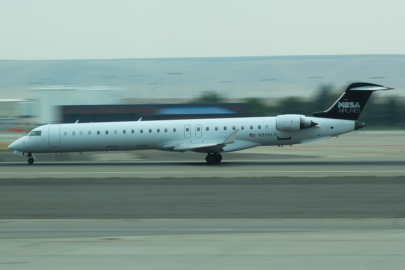 Full size: Mesa Airlines Mitsubishi CRJ-900 N956LR at Boise Air Terminal/Gowen Field