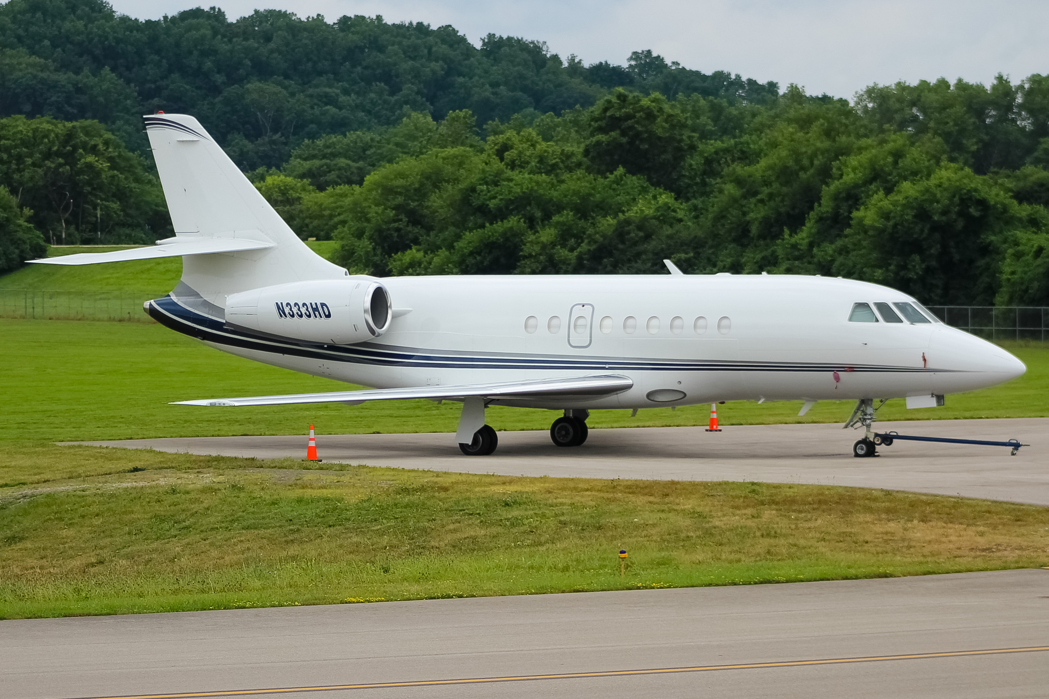 Full size: PRIVATE  Dassault Falcon 2000EX N333HD at Cincinnati Municipal Airport/Lunken Field