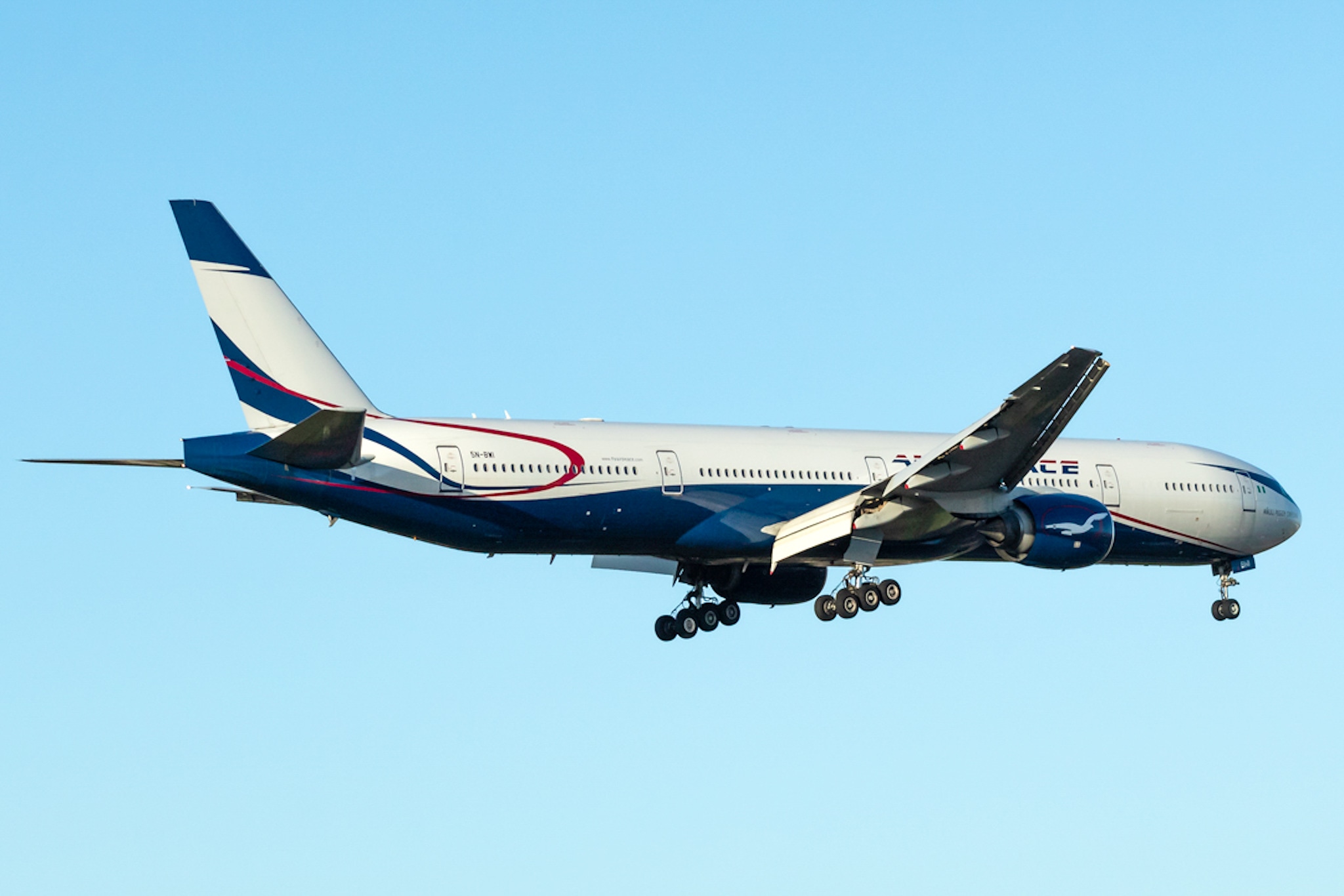 Full size: Air Peace Boeing 777-300 5N-BWI at 