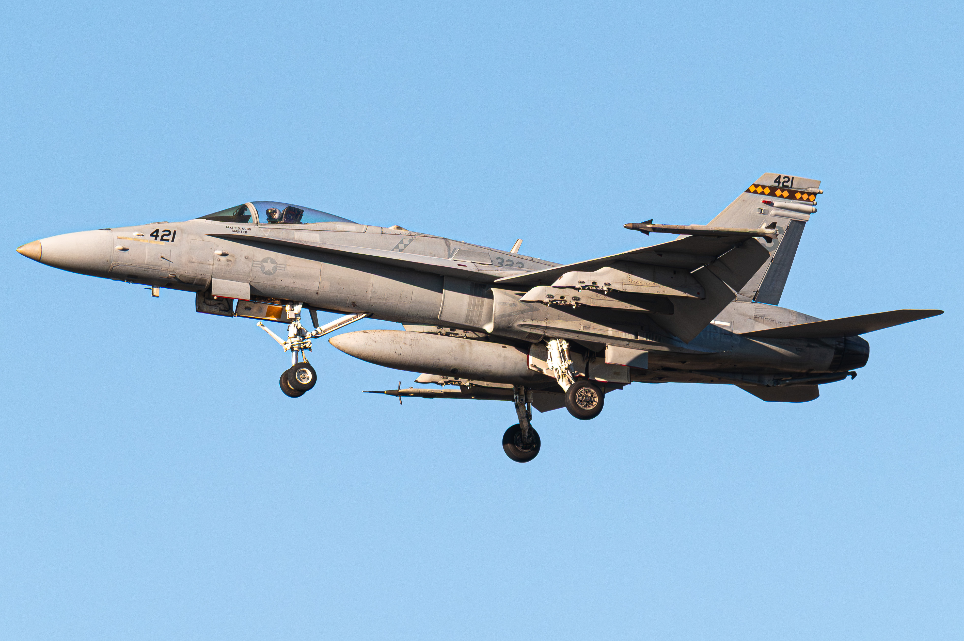 Full size: USMC - United States Marine Corp McDonnel Douglas F/A-18 Hornet 164639 at Miramar MCAS (Joe Foss Field) Airport