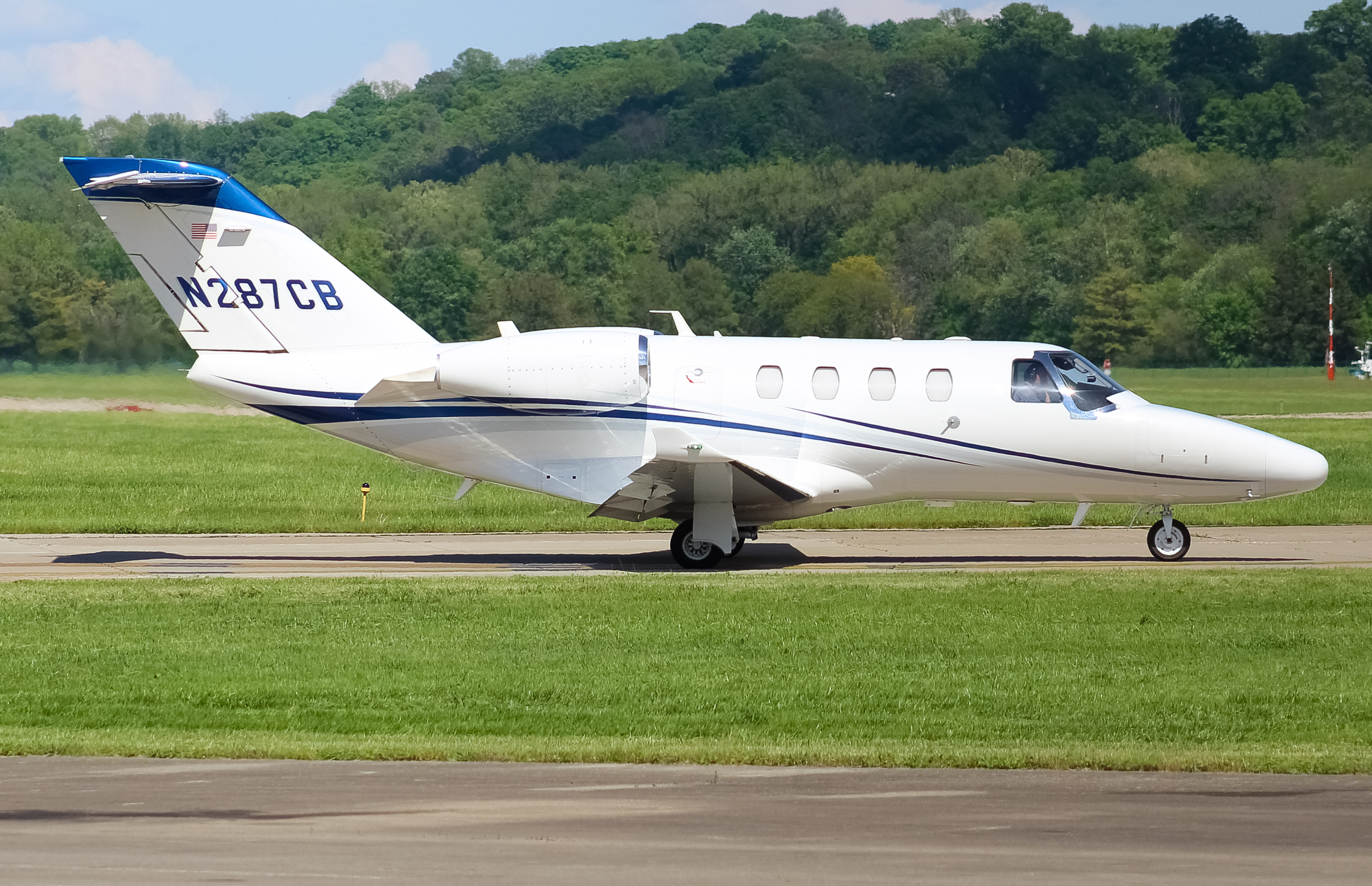 Full size: PRIVATE  Cessna 525  N287CB at Cincinnati Municipal Airport/Lunken Field