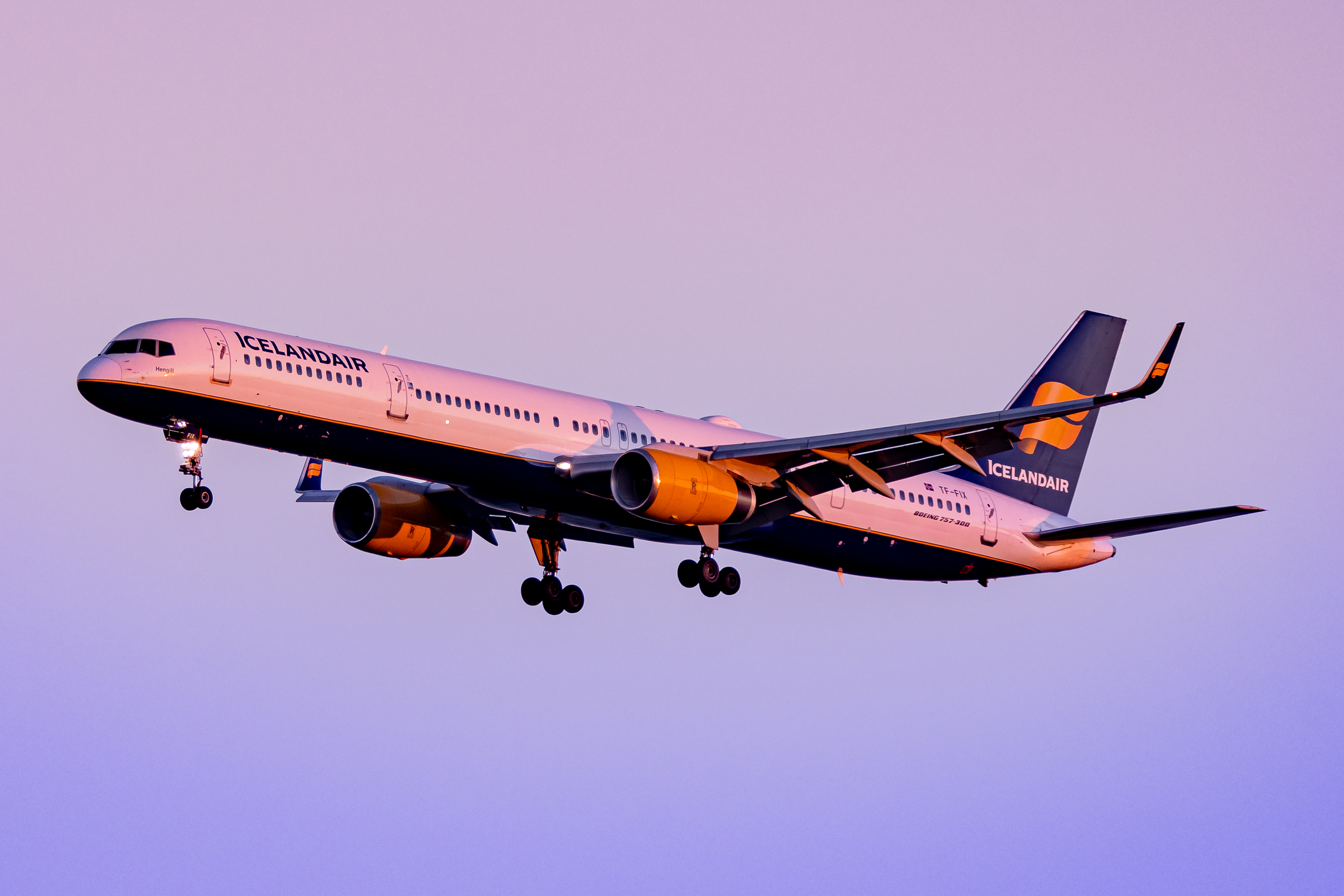 Full size: Icelandair Boeing 757-300 TF-FIX at General Edward Lawrence Logan International Airport