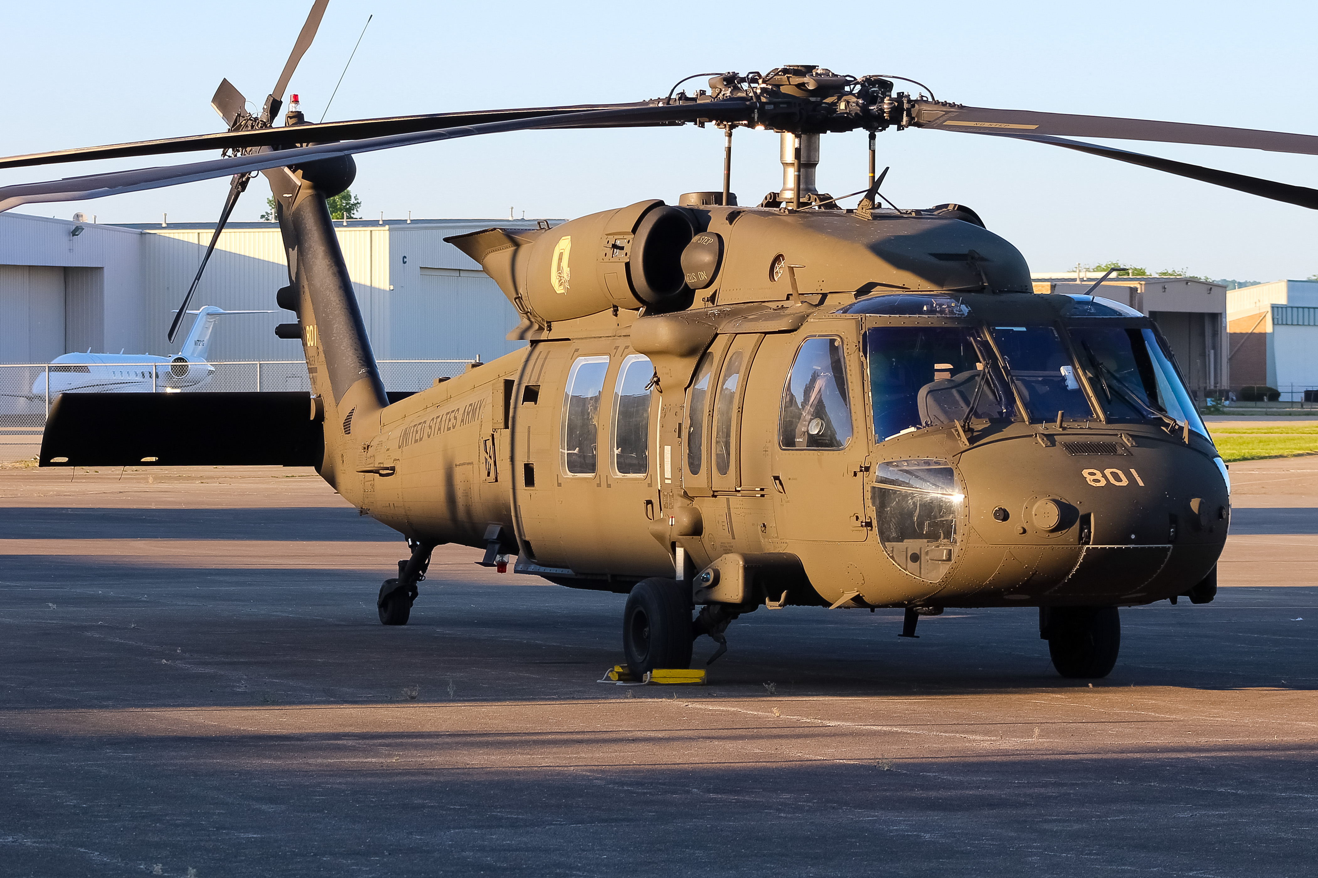 Full size: USA - United States Army Sikorsky UH-60L Blackhawk 15-20801 at Cincinnati Municipal Airport/Lunken Field