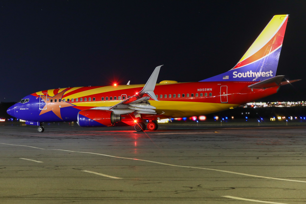 Full size: Southwest Airlines Boeing 737-700 N955WN at Avoca Wilkes-Barre/Scranton International Airport