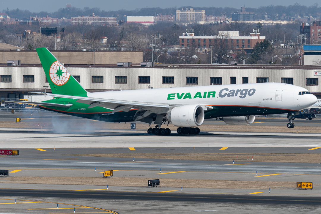 Full size: EVA Air Cargo Boeing 777-F B-16782 at John F. Kennedy International Airport
