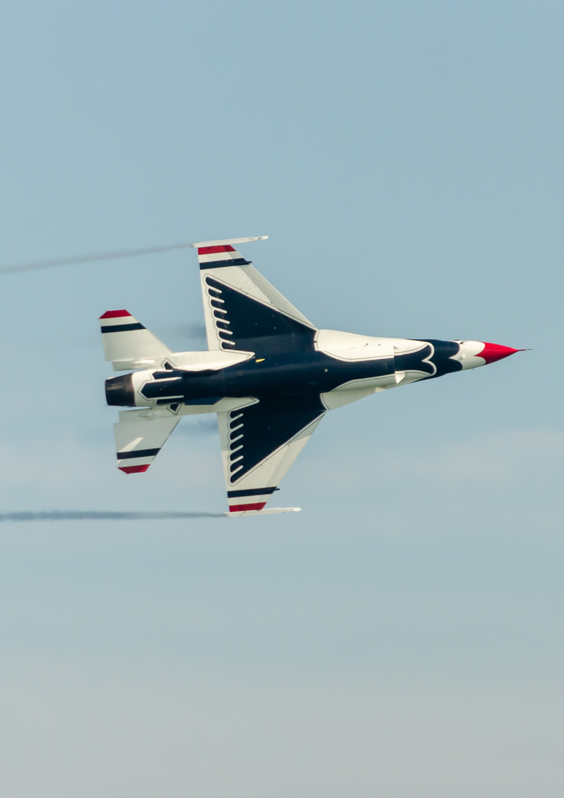 Full size: USAF - United States Air Force General Dynamics F-16 Fighting Falcon 923880 at Atlantic City International Airport