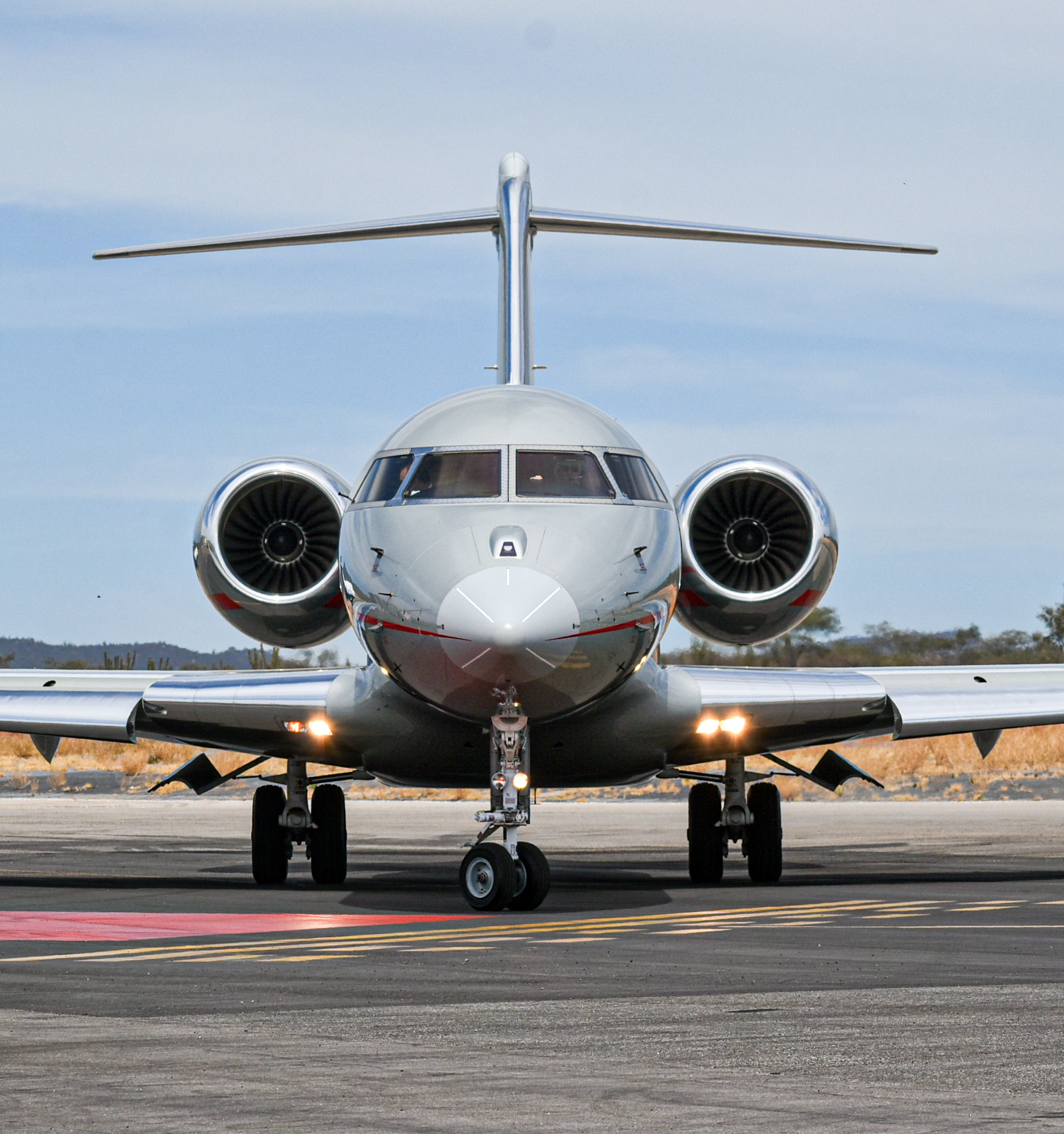 Full size: VistaJet Bombardier Global 5000 N501VJ at Aeropuerto de Cabo San Lucas Internacional