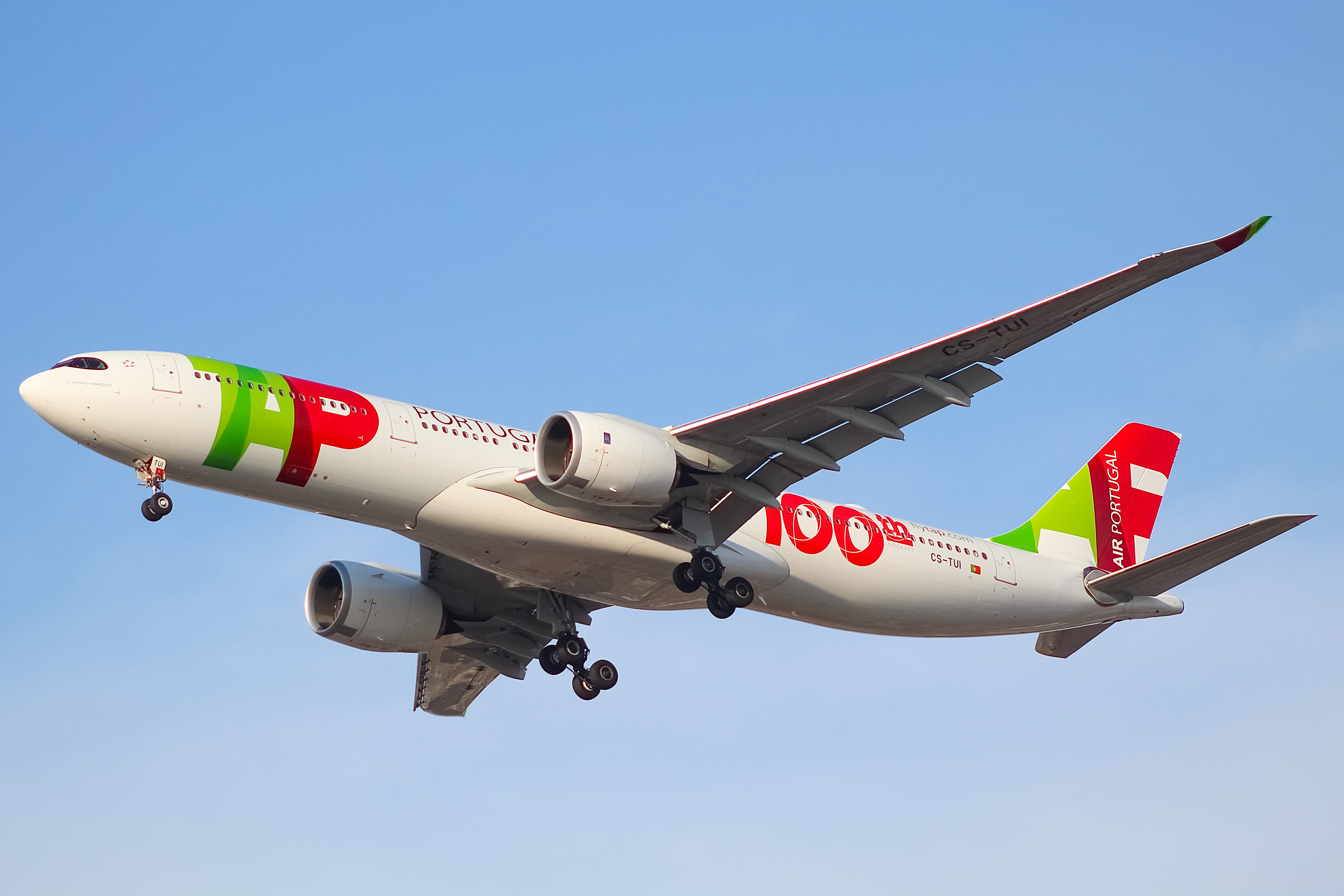 Full size: TAP Air Portugal Airbus A330-900 CS-TUI at Chicago O'Hare International Airport