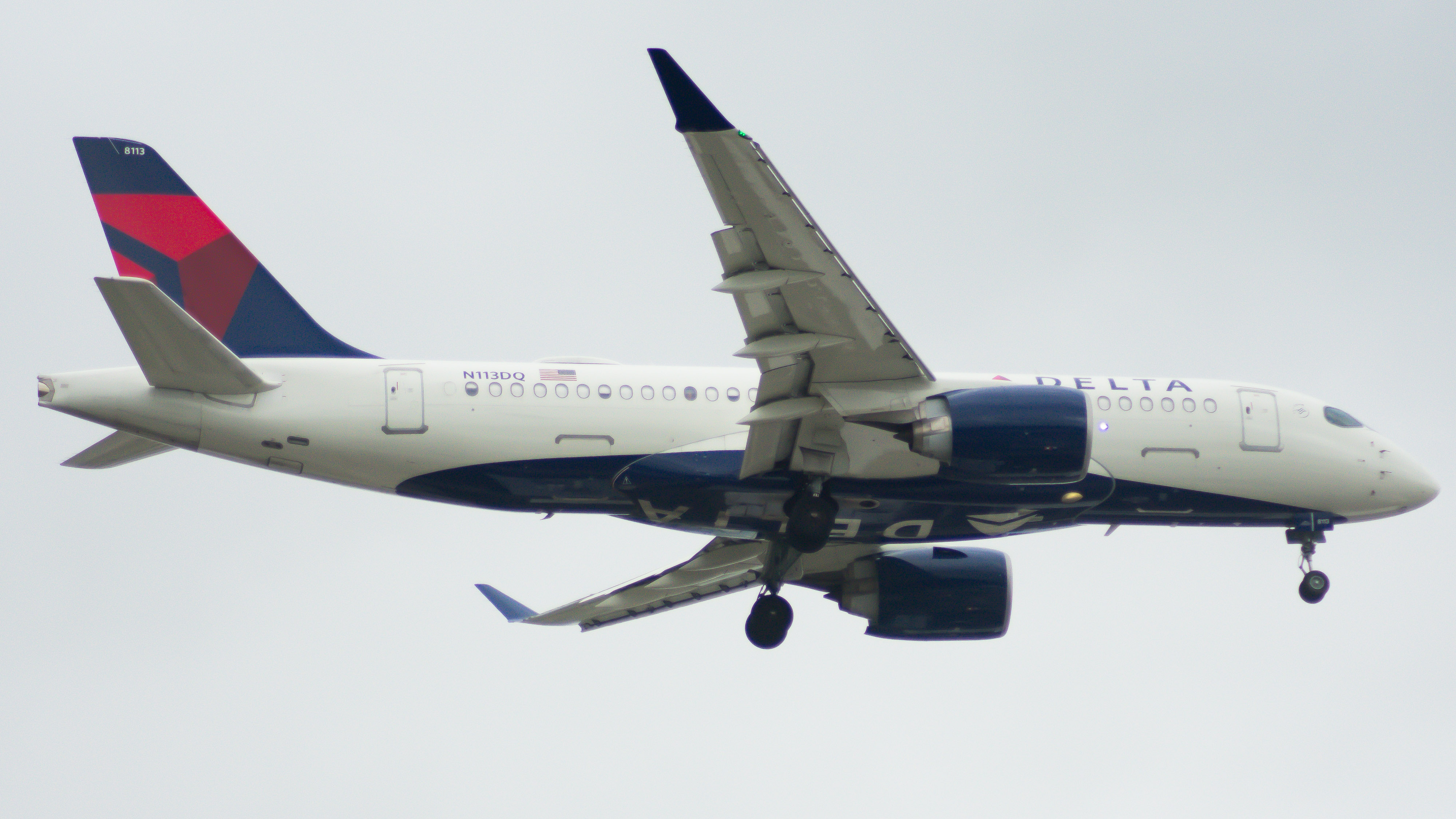Full size: Delta Airlines Airbus A220-100 N113DQ at Chicago O'Hare International Airport