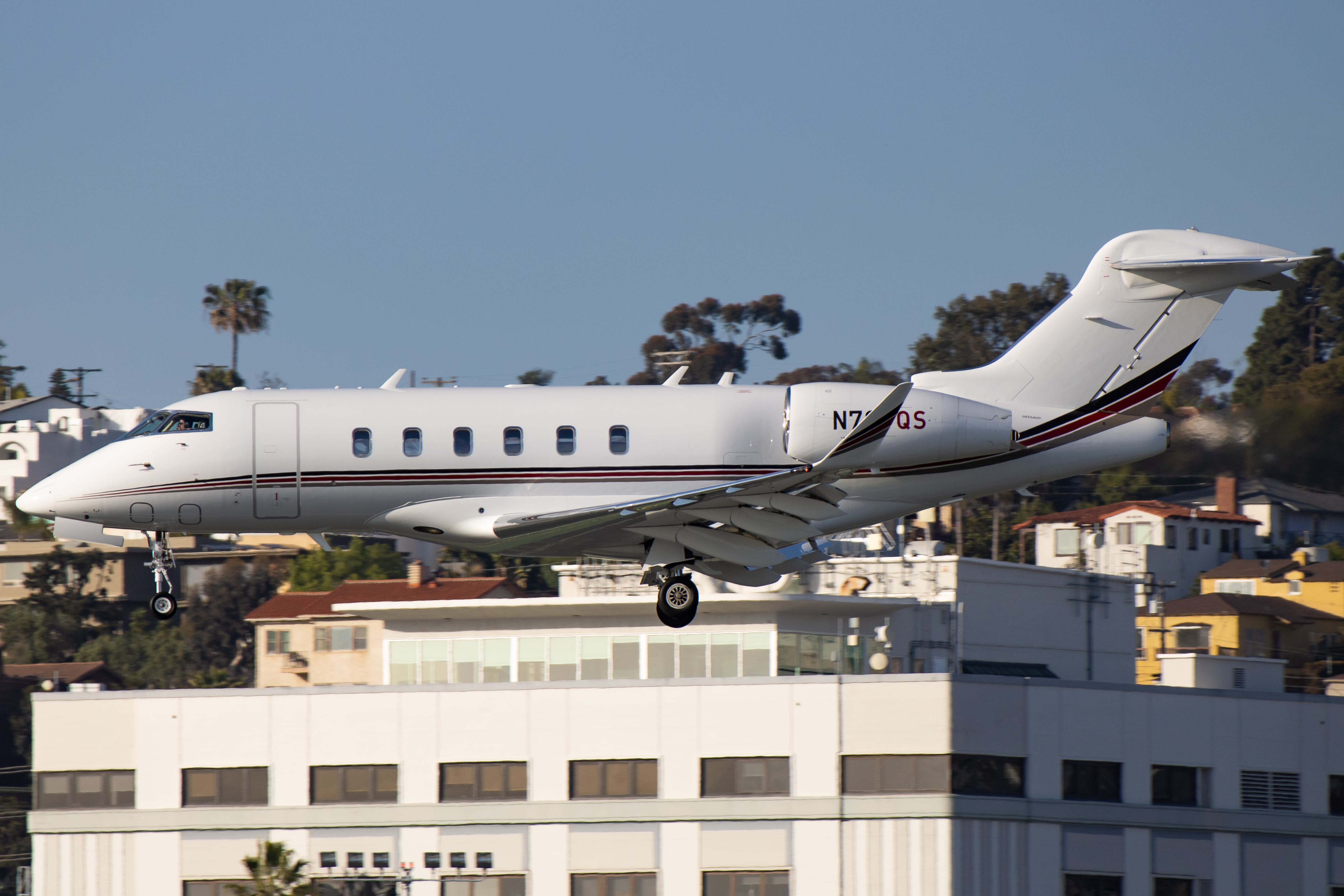 Full size: NetJets Bombardier Challenger 350 N787QS at San Diego International Airport