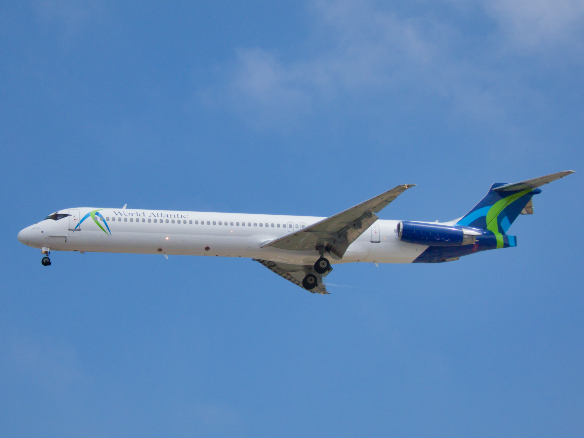 Full size: World Atlantic Airlines McDonnell Douglas MD-83 N808WA at San Diego International Airport