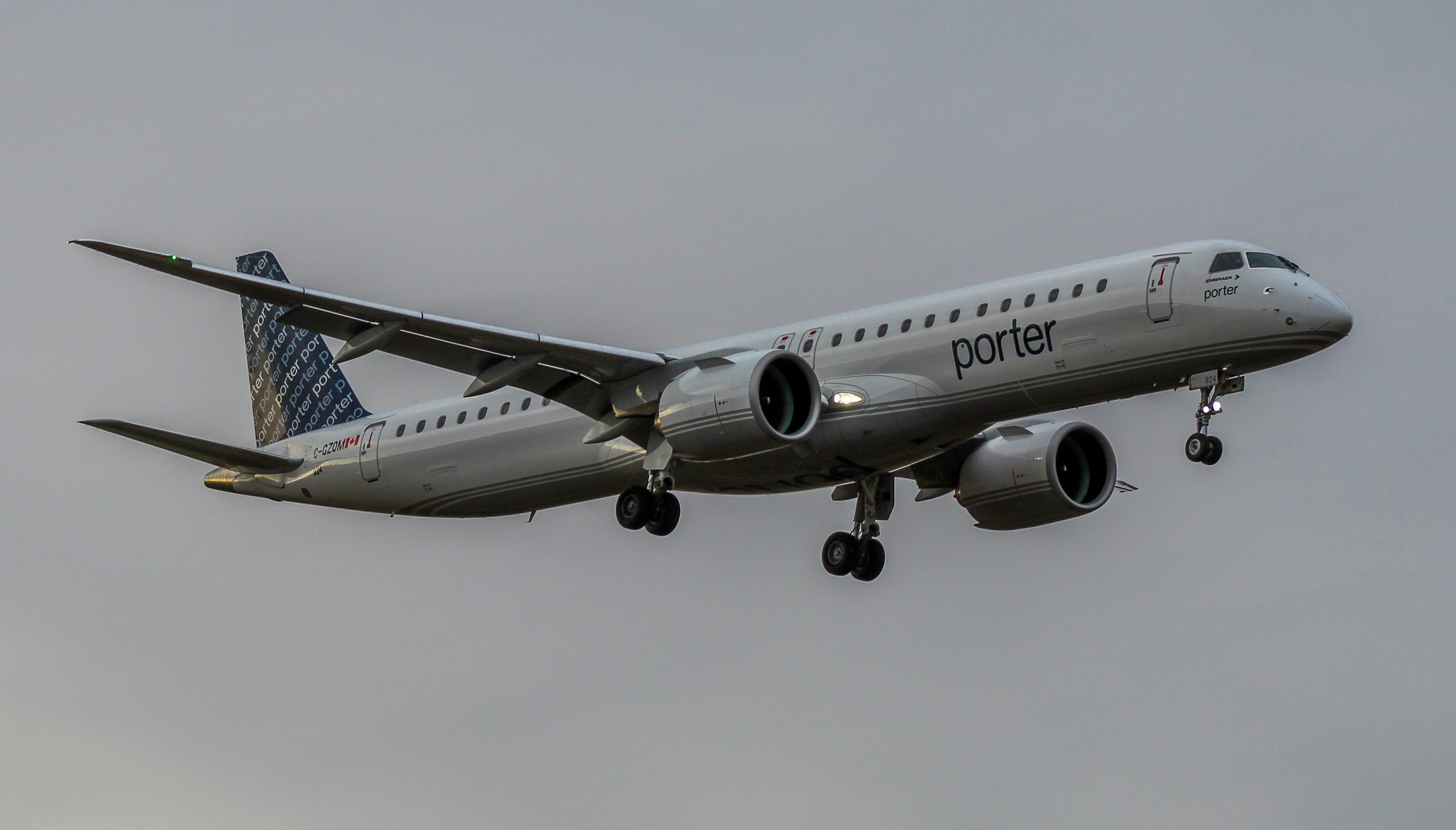 Full size: Porter Airlines Embraer E195-E2 C-GZQM at Lester B Pearson International Airport