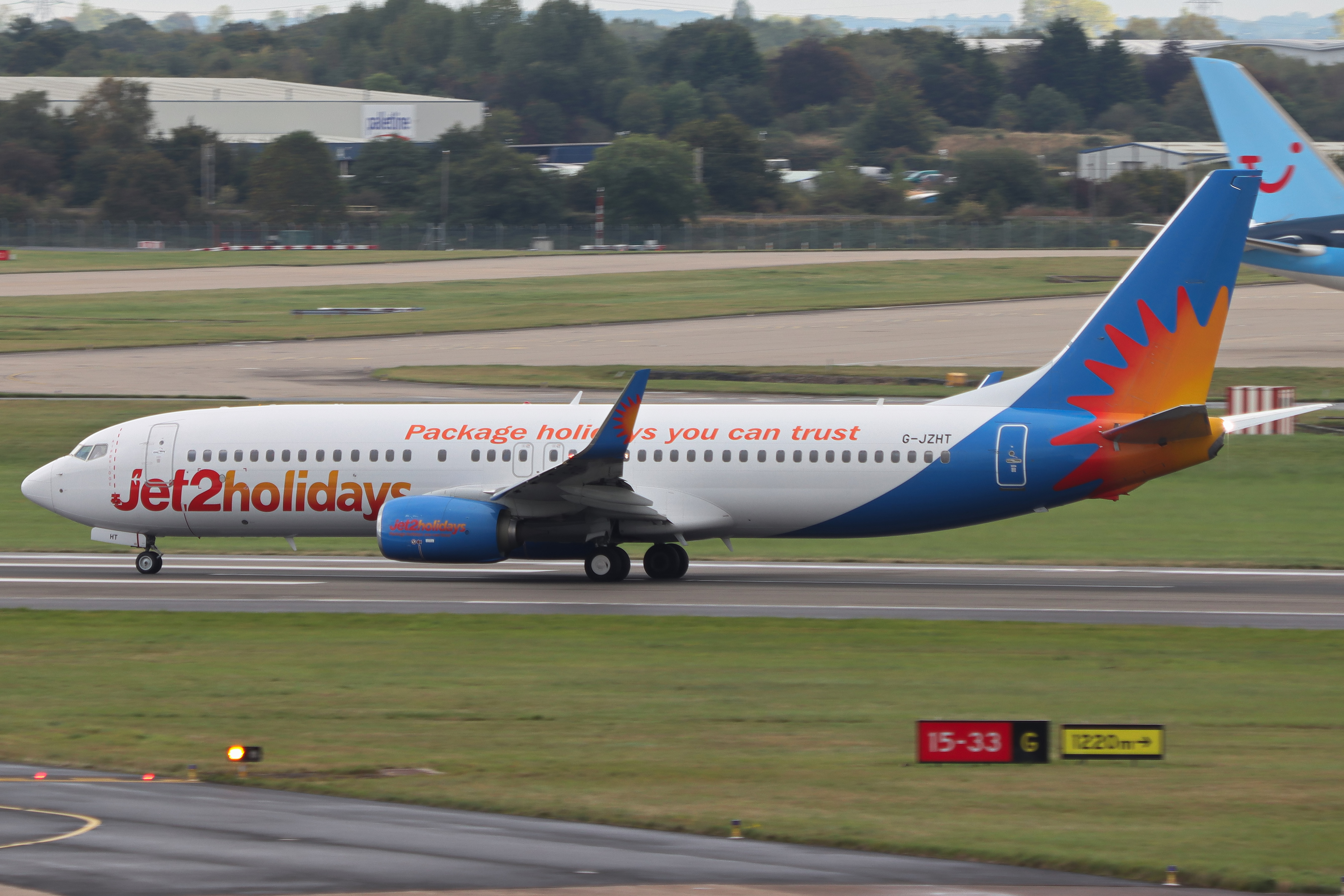 Full size: Jet2 Boeing 737-800 G-JZHT at Birmingham Airport